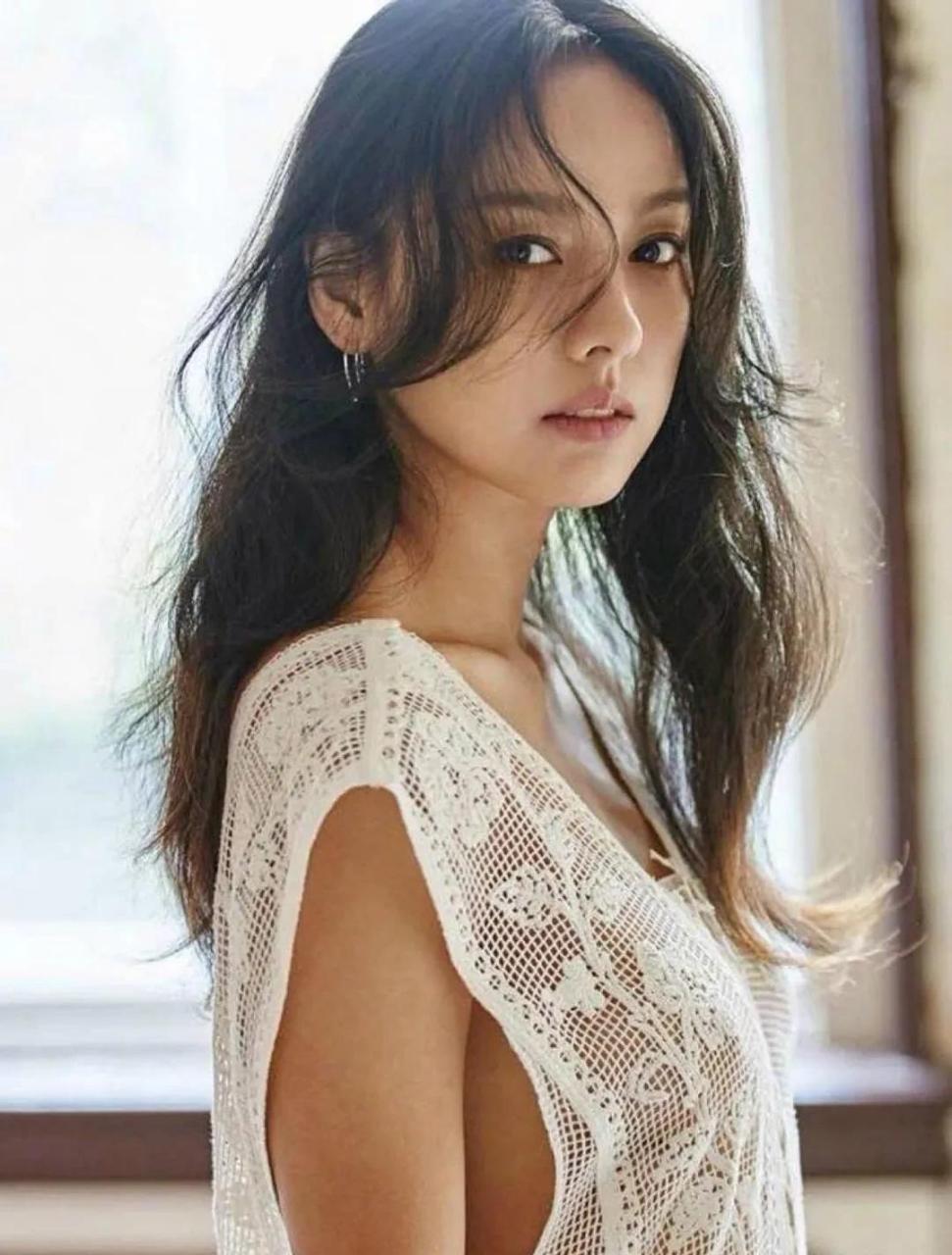 李孝利高清性感写真
