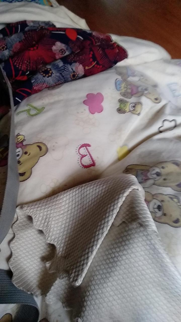 发现家里的镜子上水渍很难擦干净,拍照显得很脏,就去搜了一下,被种草