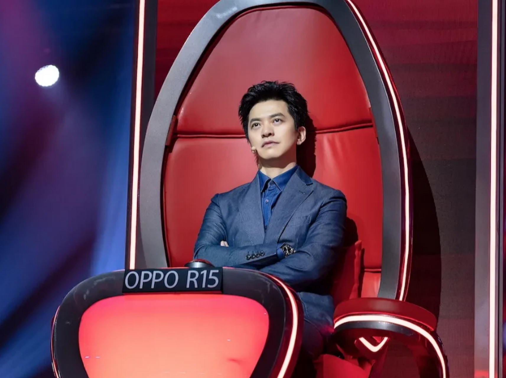 李健说,在大壮沙哑的高音上,我隐约的听到了刀郎的嗓音.