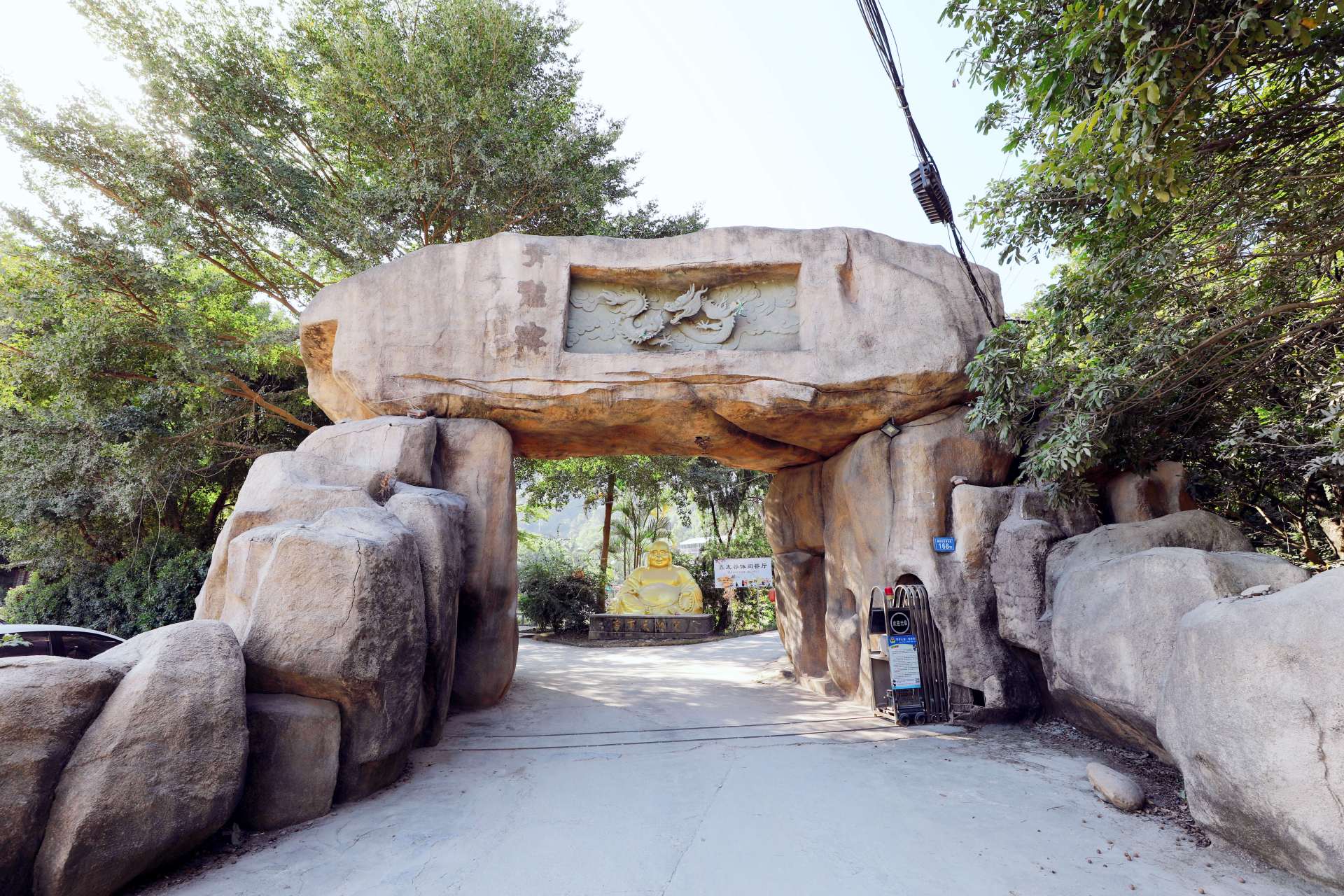 厦门海沧鑫龙谷,是一个山清水秀,风景怡人的休闲山庄.