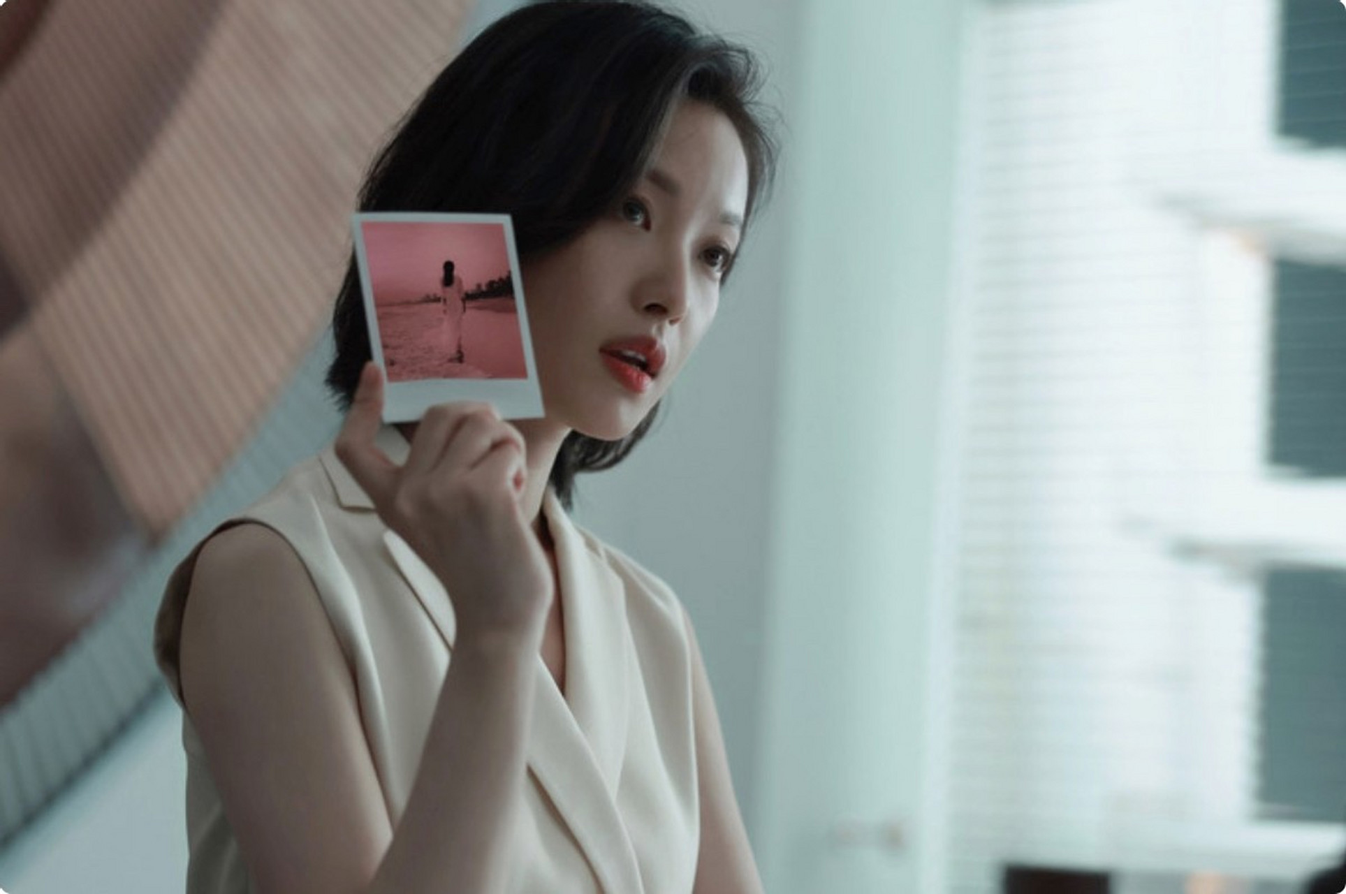 热评消失的她#这部电影里头有三个女主角,分别是倪妮饰演的陈麦和
