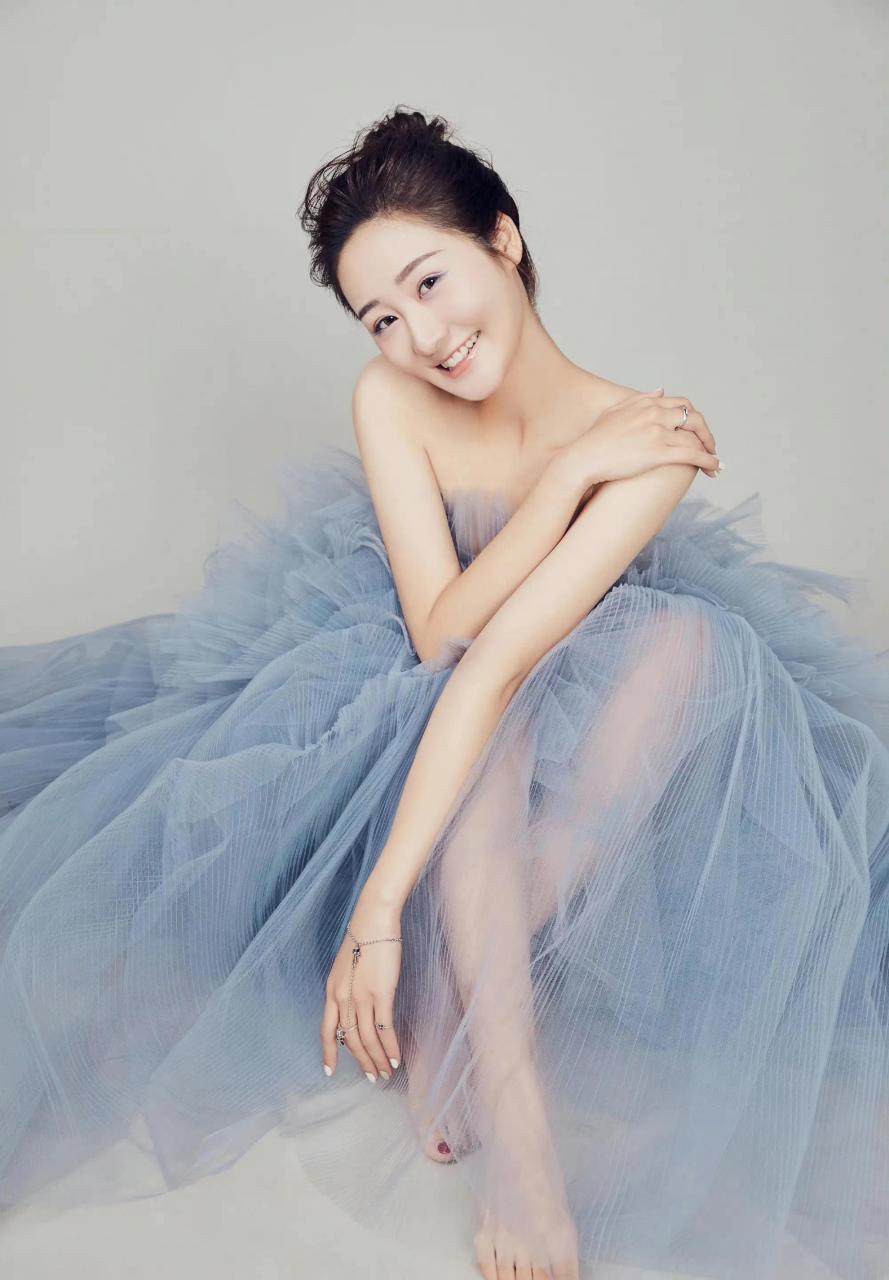 领动计划# 腾讯体育nba美女主播李果果,可爱吗?