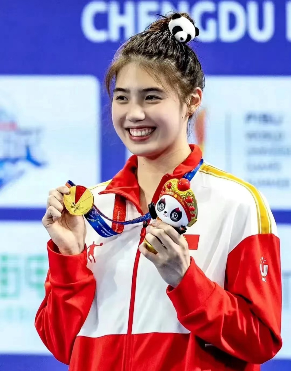 我们常说"笑不露齿",但这可能有些过于苛刻.