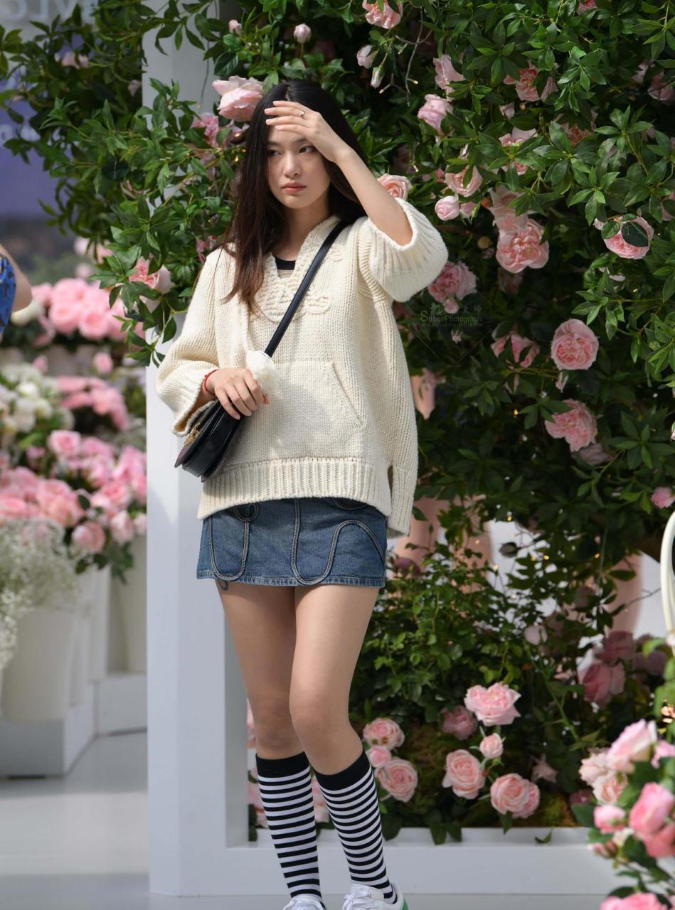 貌美如花的小姐姐