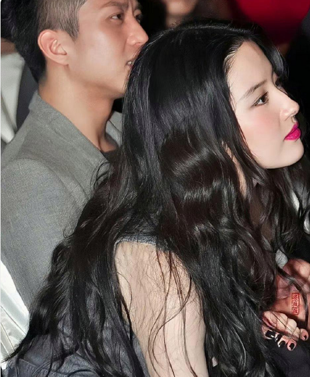 刘亦菲# 旁白是邓超吧