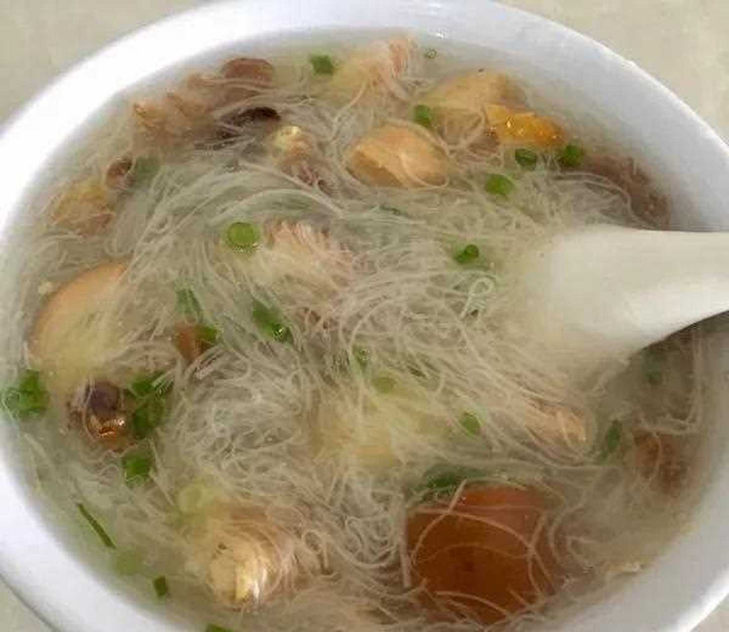 味道真好,口感正宗,汤汁浓郁,我一下子吃了二碗香喷喷的面线糊,真是