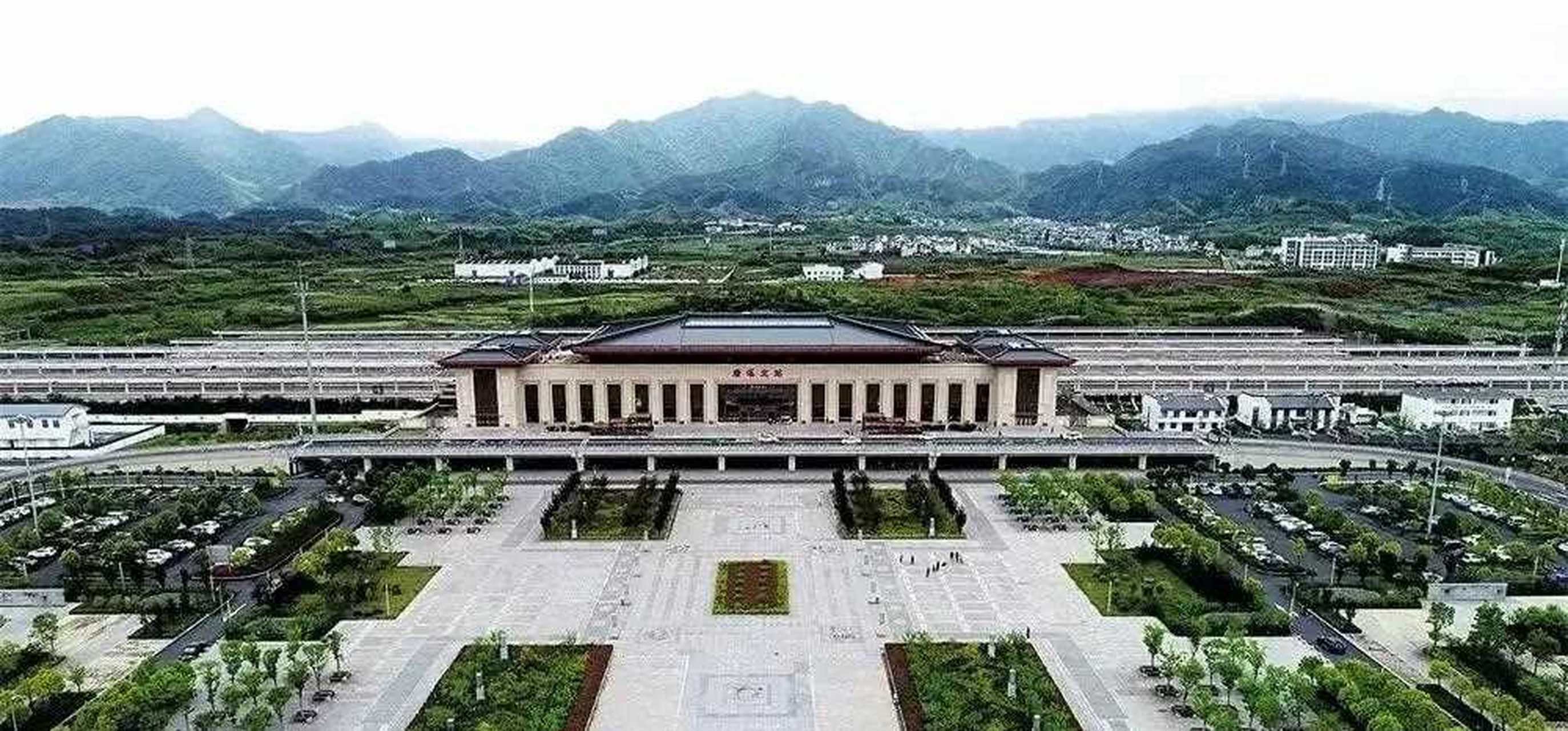 安徽县级城市高铁站的天花板——绩溪北站.