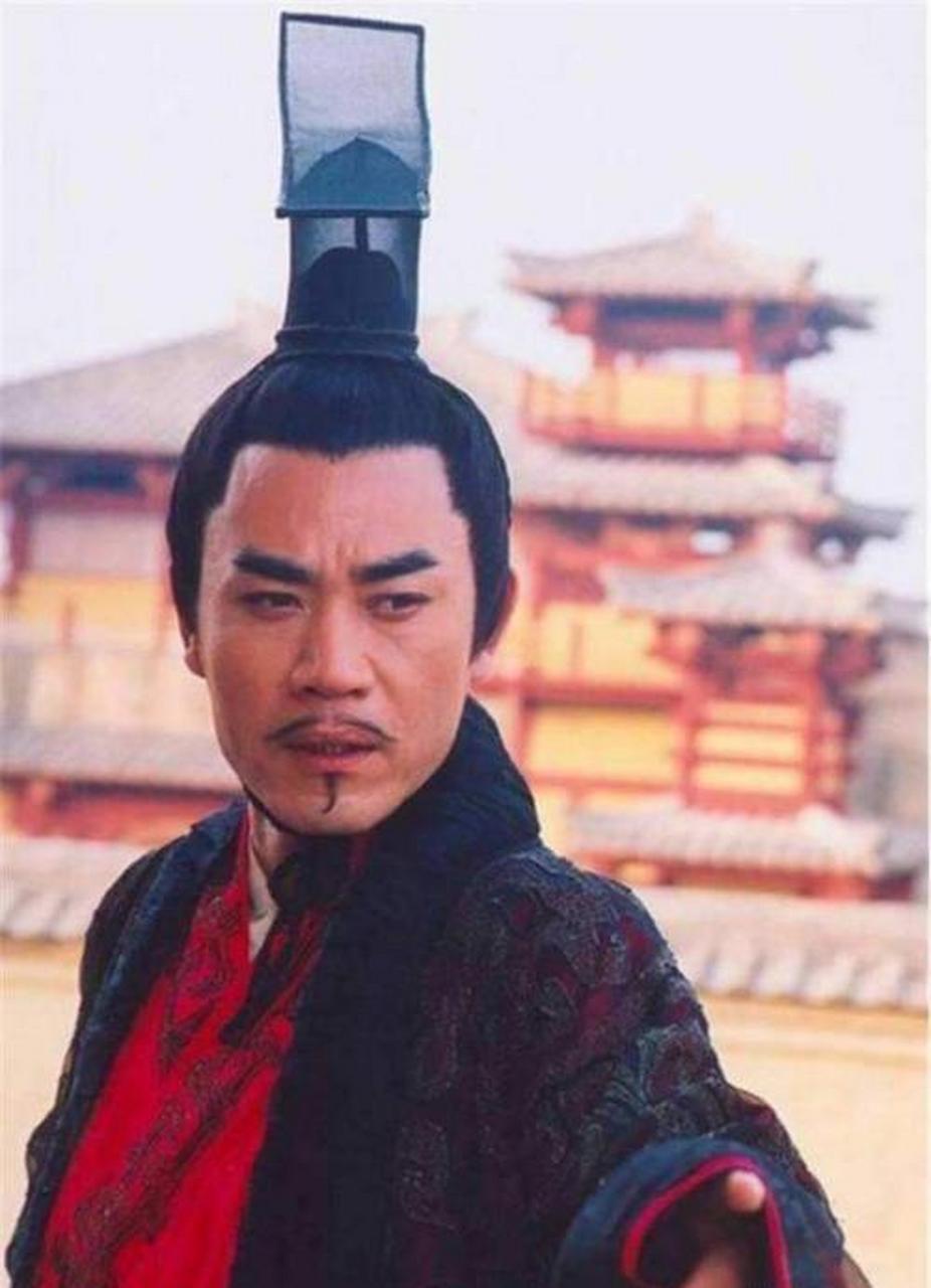 汉武帝晚年,将年仅6岁的太子刘弗陵,托付给了霍光,上官桀,金日磾三位