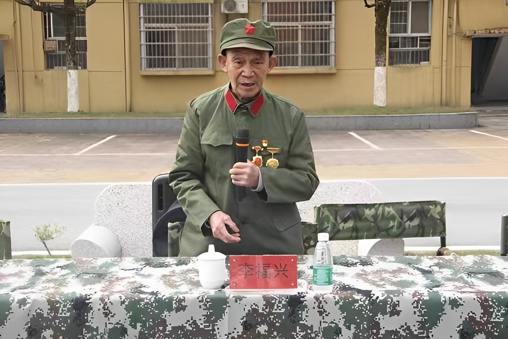 李福兴以前从未见过这样的情况.