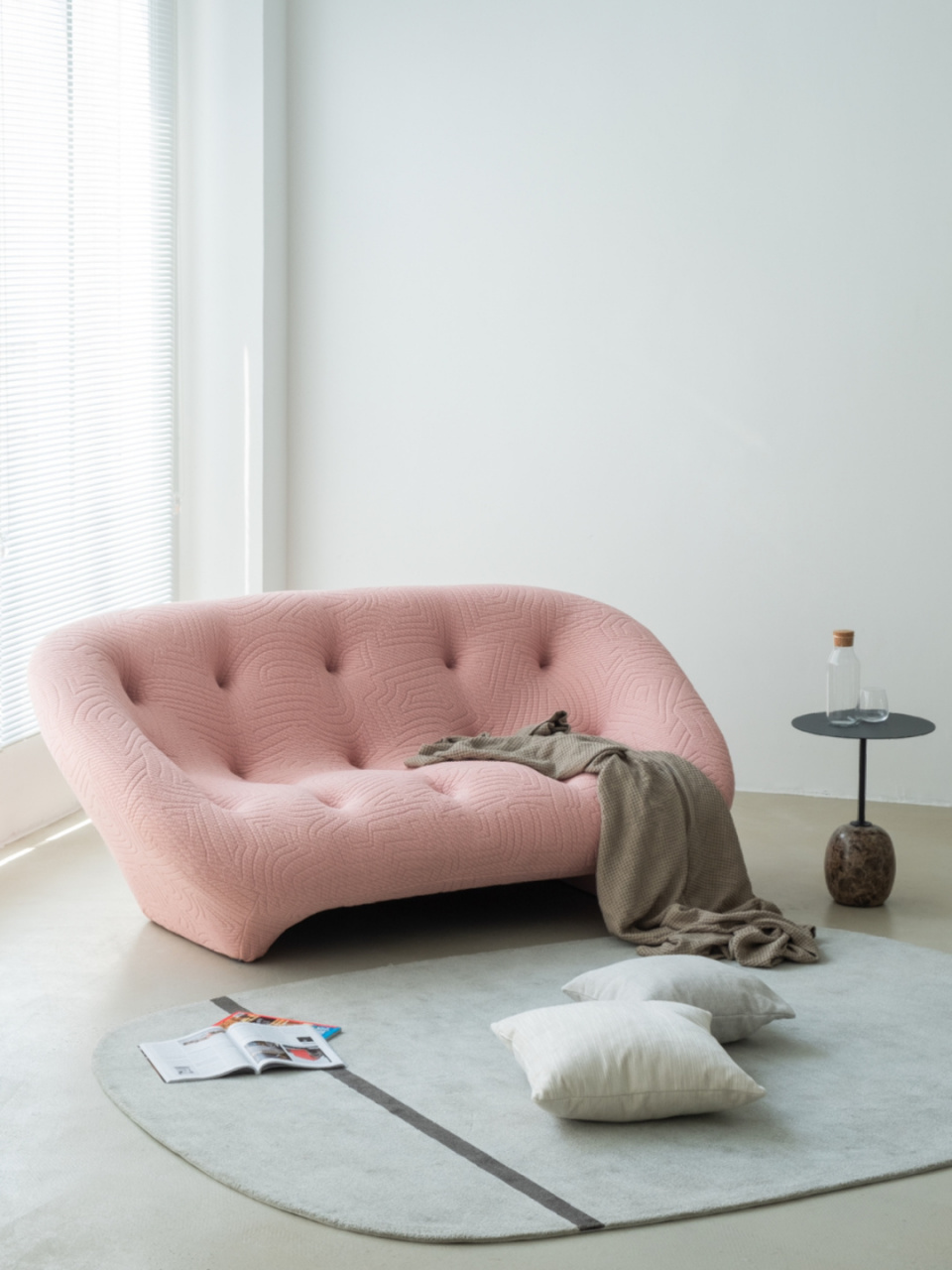 明星同款贝壳沙发   整个外形像一个大贝壳,具有极高的辨识度, 造型