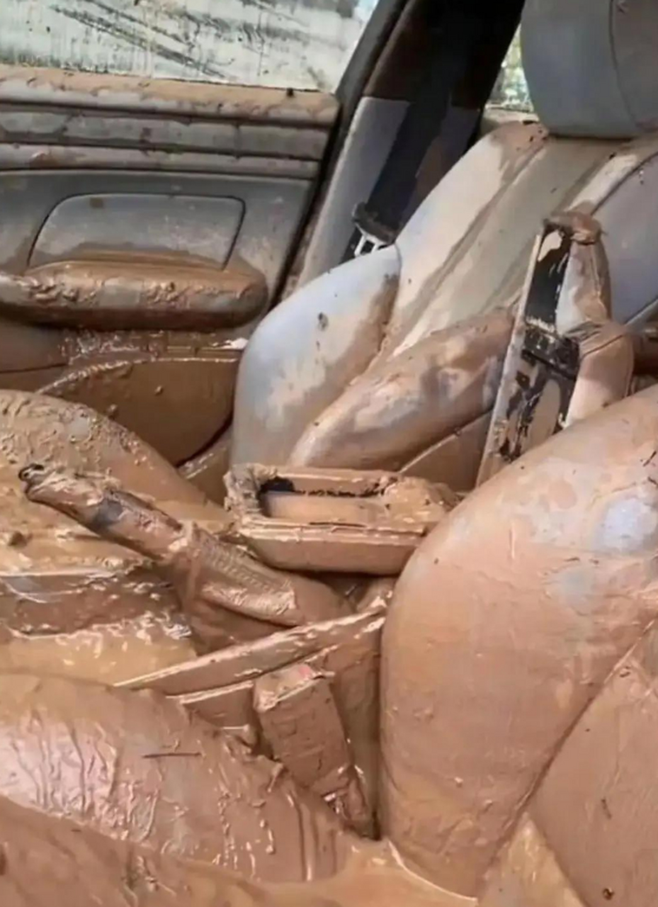 朋友们,这个车6000块钱,我能不能要呀?