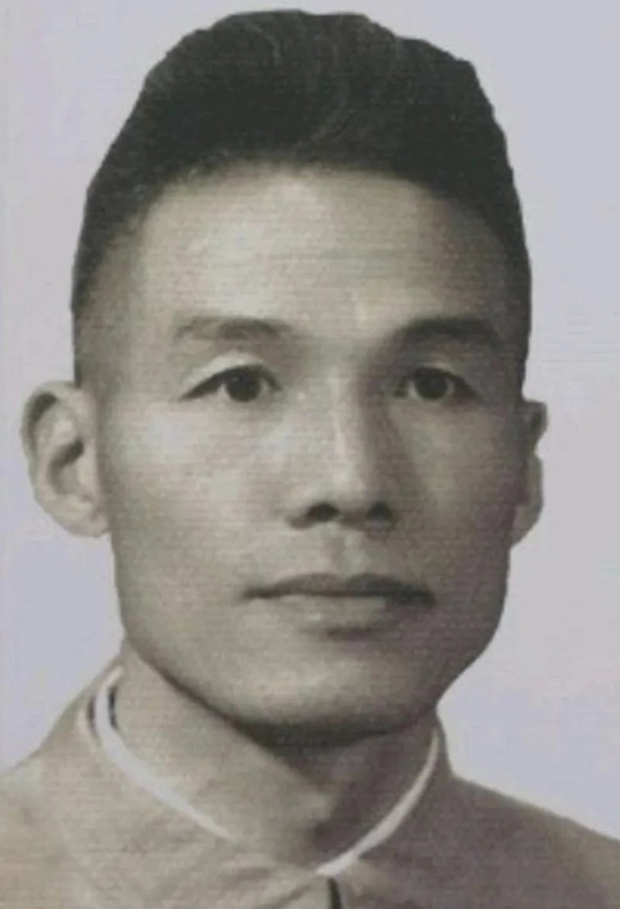 贾启允:曾任云南原省委书记,77年被撤职审查,2年后被连降三级,贾启允