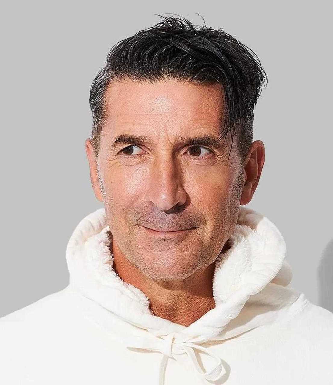 挺喜欢leon杂志的这位模特大叔(girolamo panzetta),虽然一把年纪了