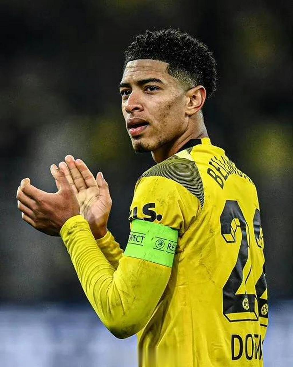 德国《图片报》消息:19岁英格兰国脚中场贝林厄姆,已经排除了夏窗加盟