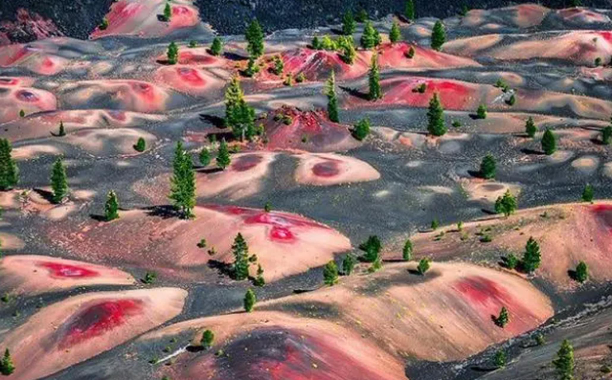 美国拉森火山公园这片彩色沙丘,实在是美得不像话,令人叹为观止:此起