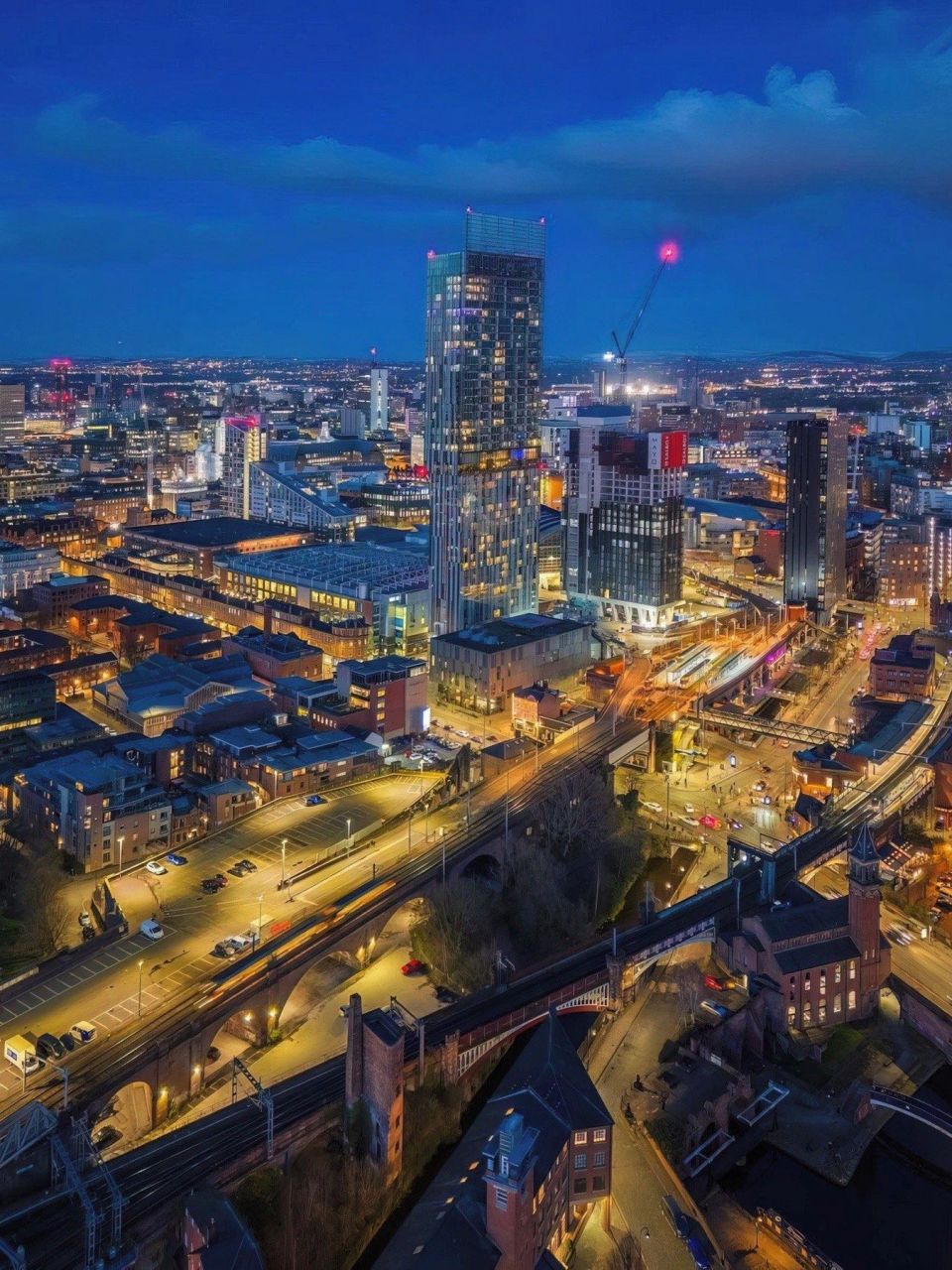 英国第三大城市～曼彻斯特 大曼彻斯特,都会郡人口270万人,人均gdp为