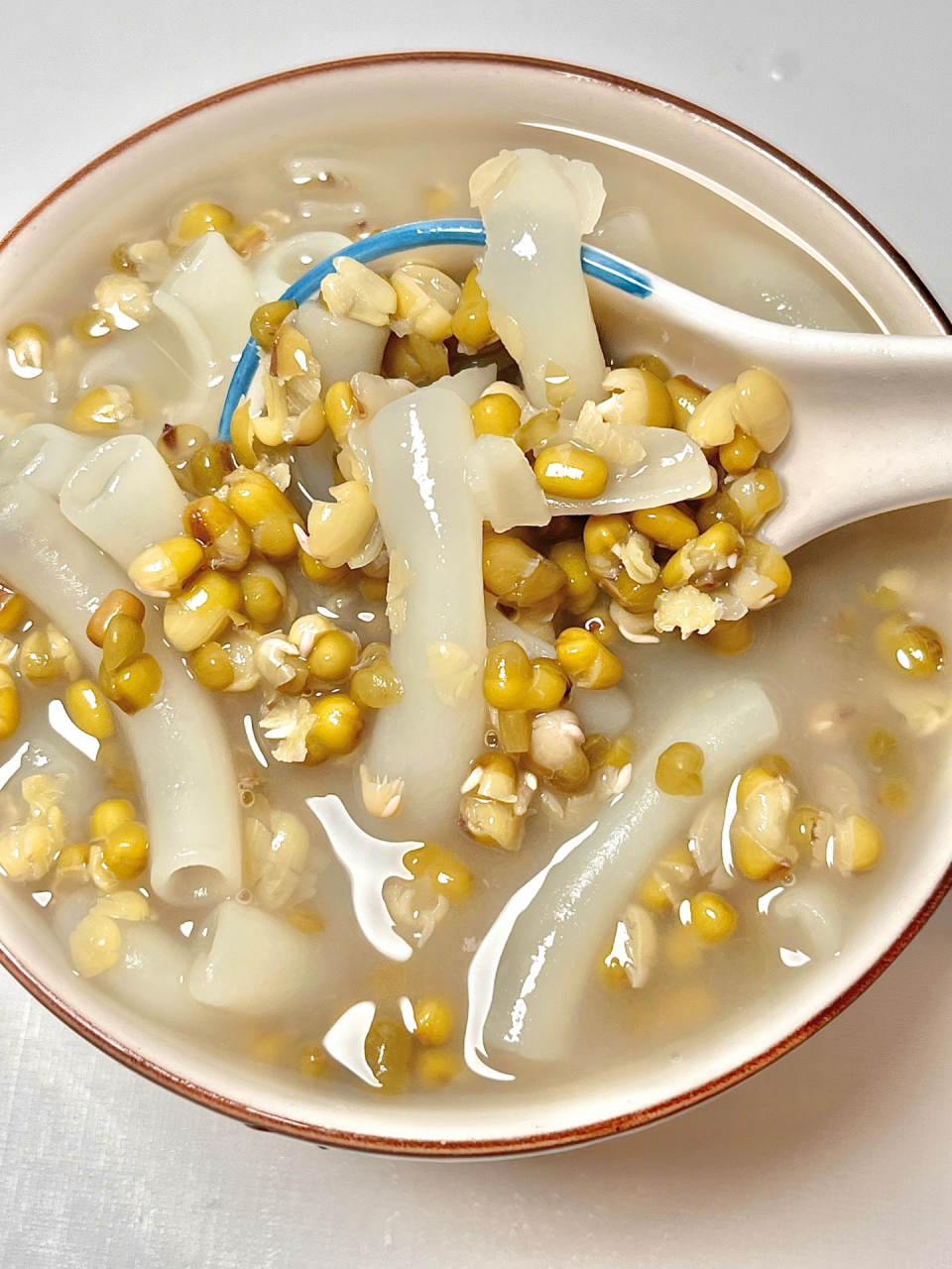 想告诉全世界这个绿豆通心粉糖水巨巨巨好喝! 绿豆真的是夏天标配!