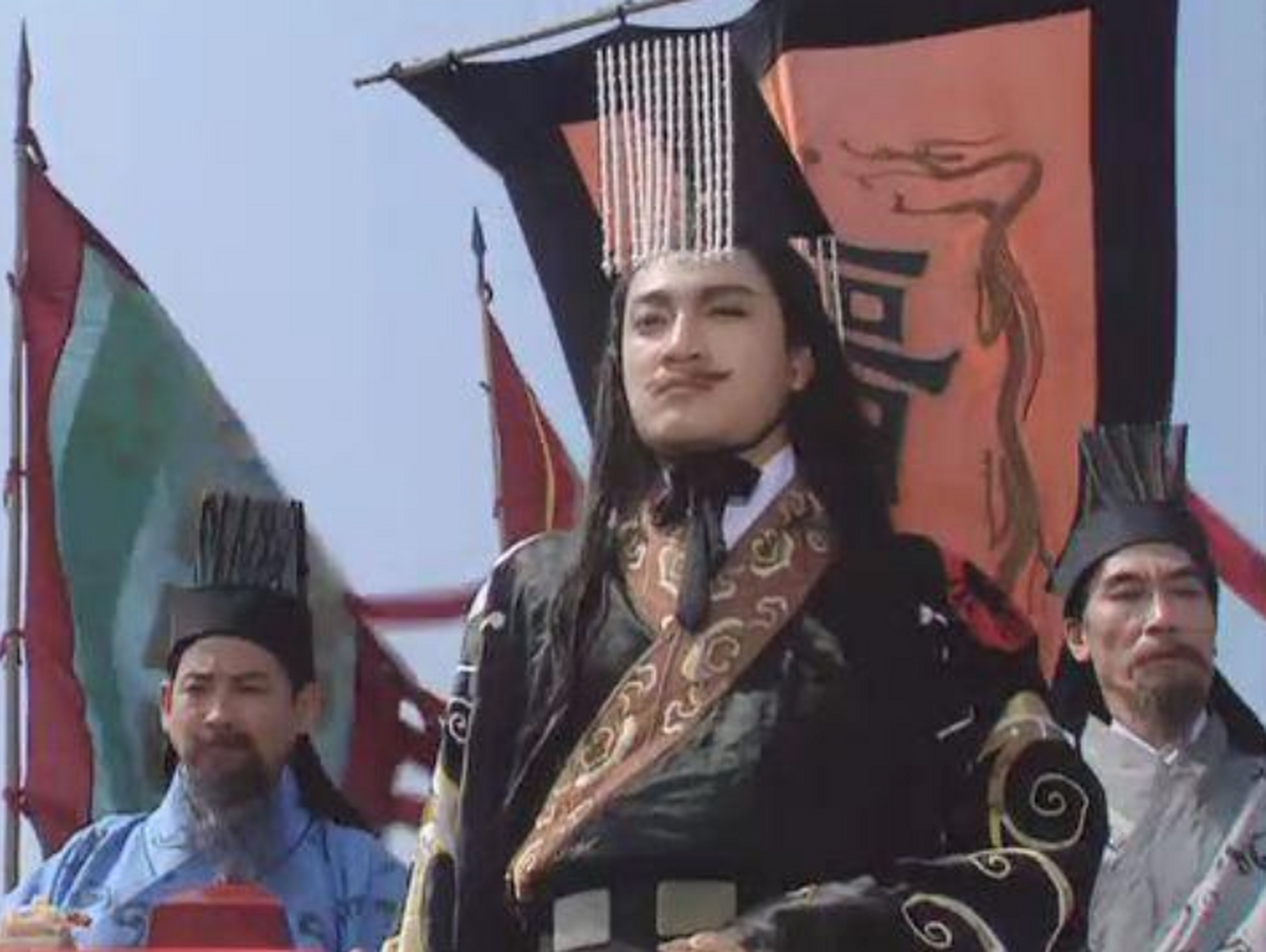 公元273年,晋武帝与宠妃胡芳共玩摴蒱之戏,玩到即兴处,胡芳不小心抓伤