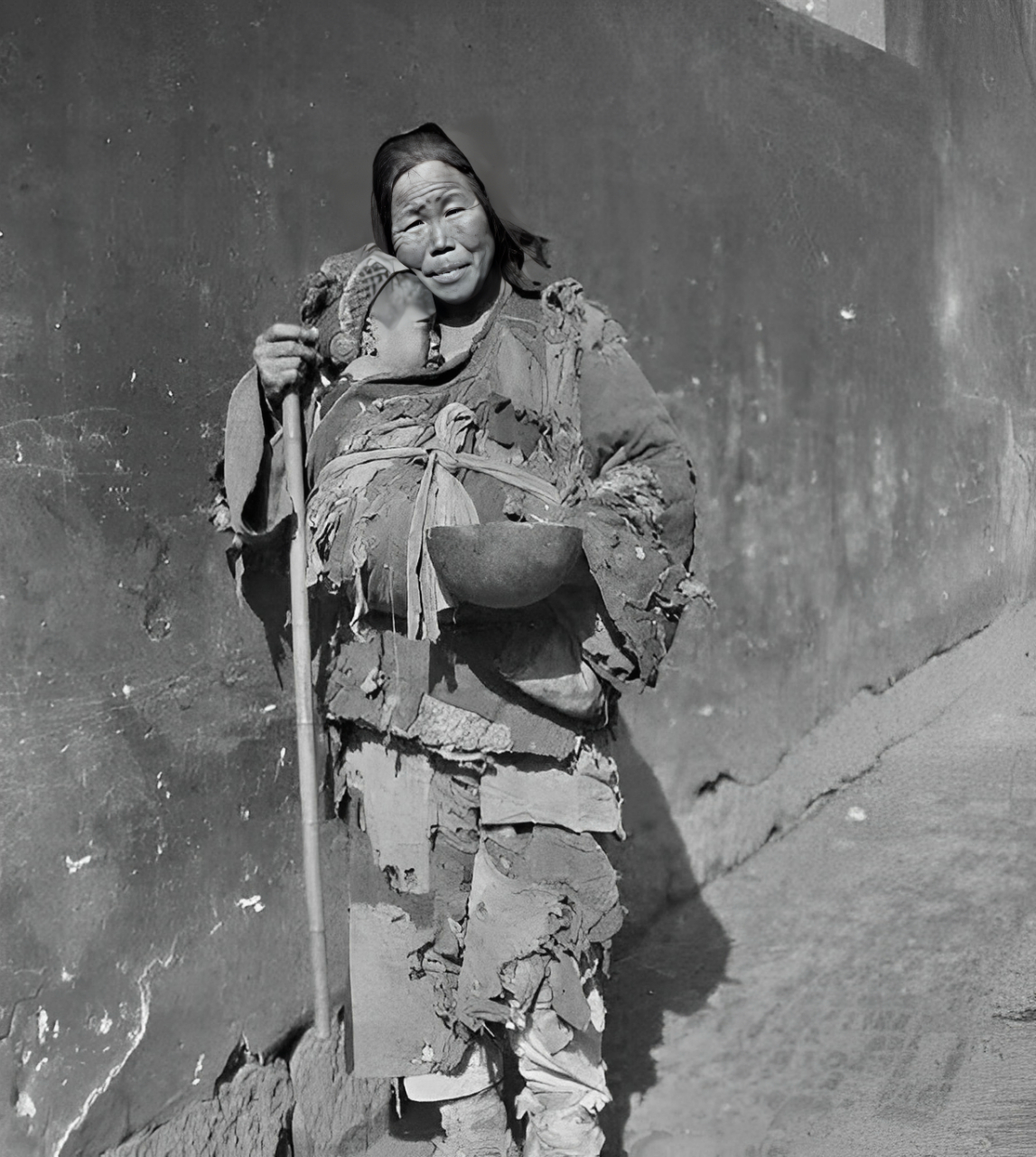 慈禧在位期间,挥霍无度,挥霍了清朝几百年的积蓄! 这个女人!