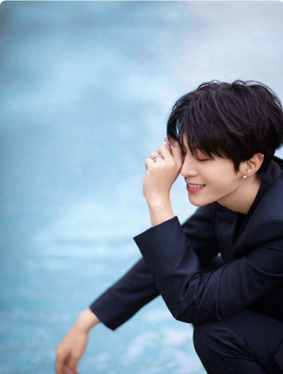 范丞丞 你笑起来真迷人