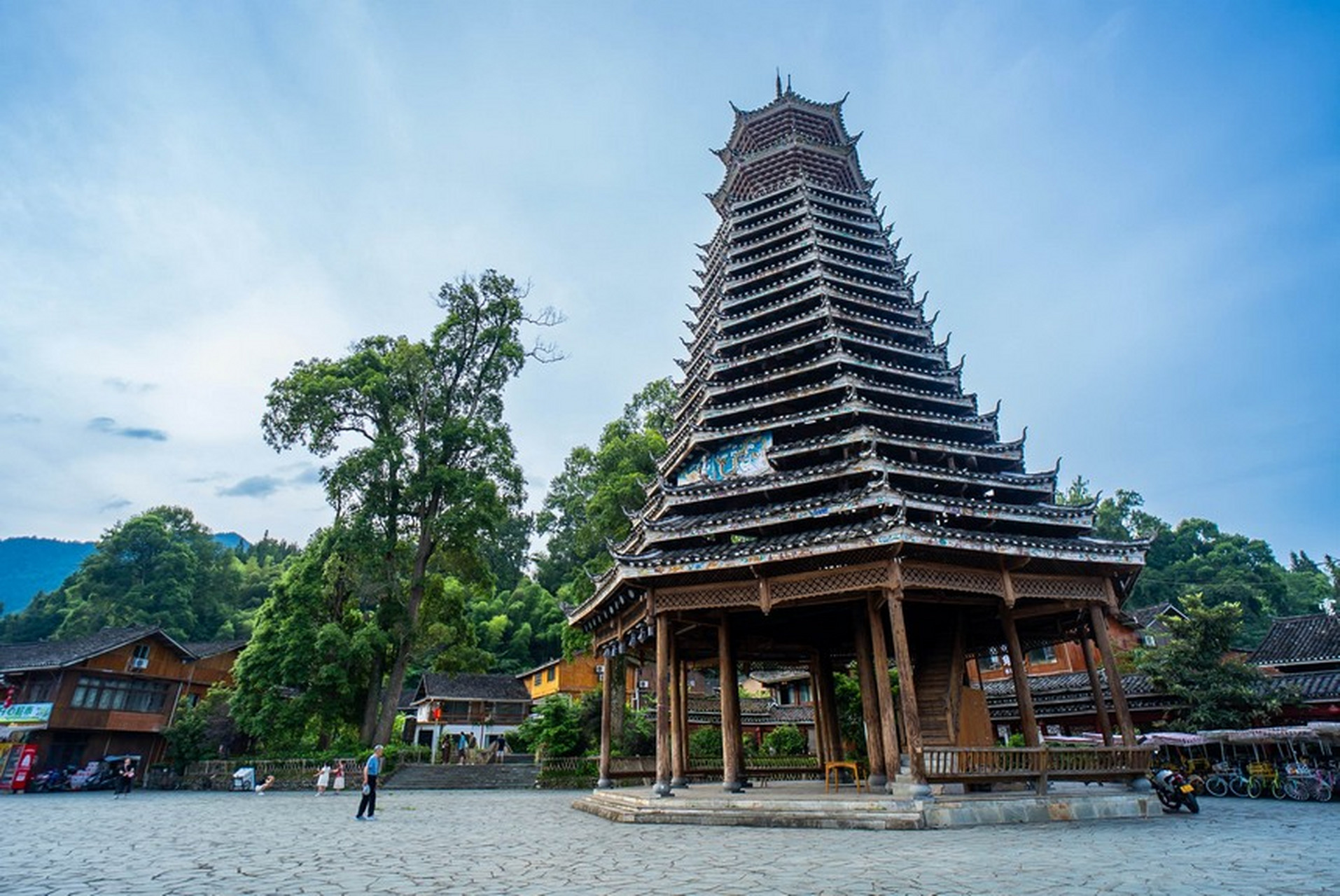 【夏游贵州】时下,贵州省铜仁市江口县的寨沙侗寨迎来了一年当中的