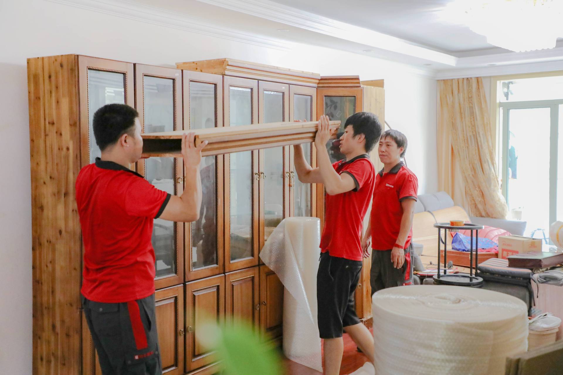 "专业团队,放心搬家!