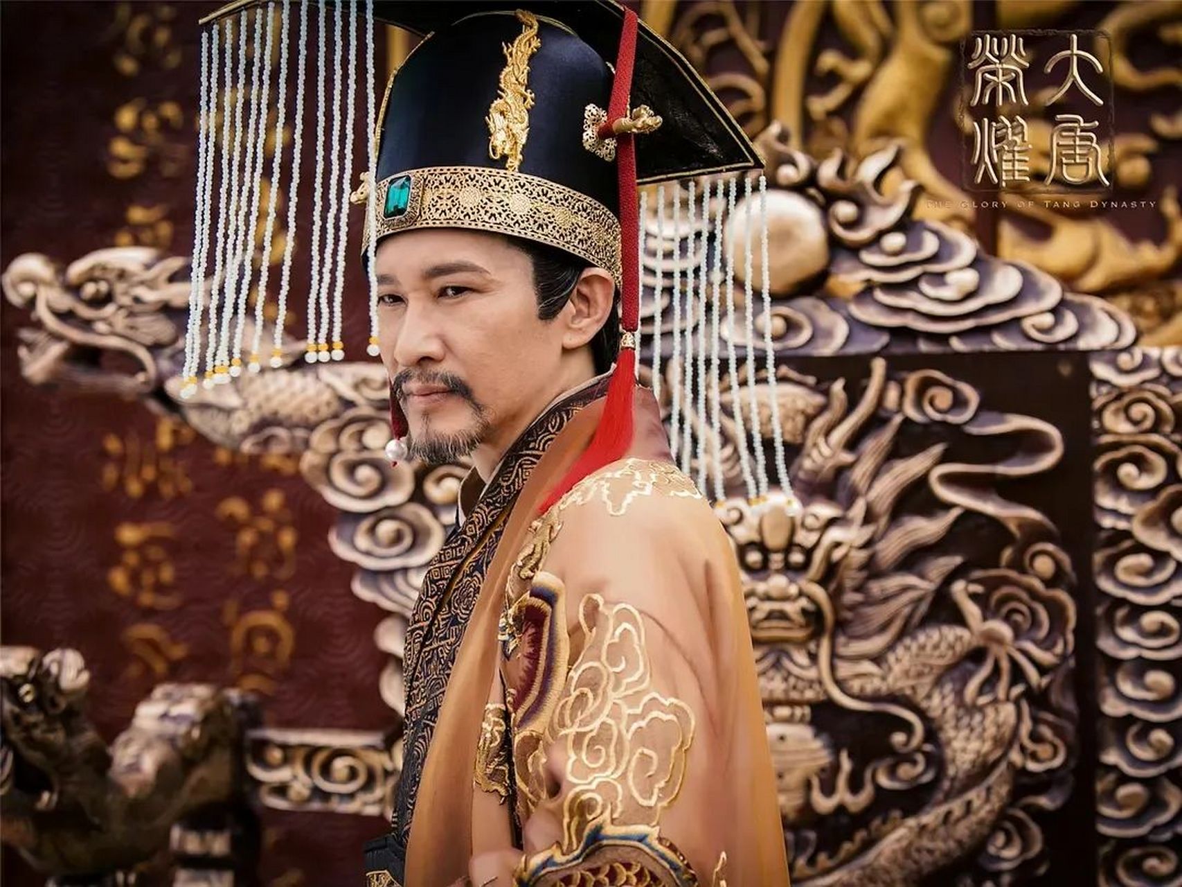 电视剧《大唐荣耀》中唐玄宗的形象 对于安禄山为何造反,学者们对此众
