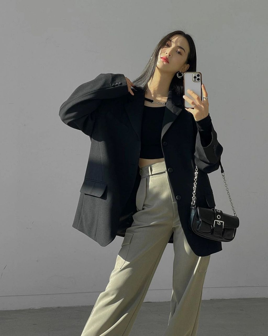 韩国ins穿搭| 辣妹穿搭 今天给大家分享清冷酷girl的穿搭指南 赶紧