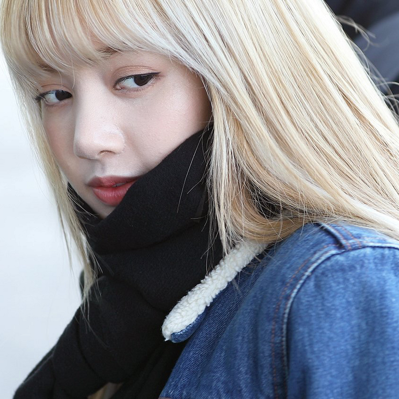 lisa日常私服穿搭分享 外套|levis 裤子|re/done 包包|思琳 celine