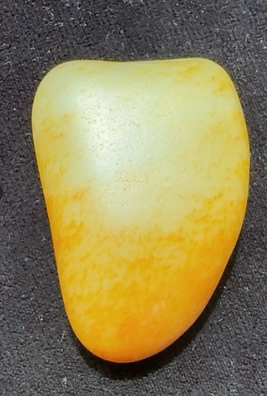 点击头像看直播##和田玉#天然牌子型 吊坠籽黄白种 洒金皮 老熟 驼