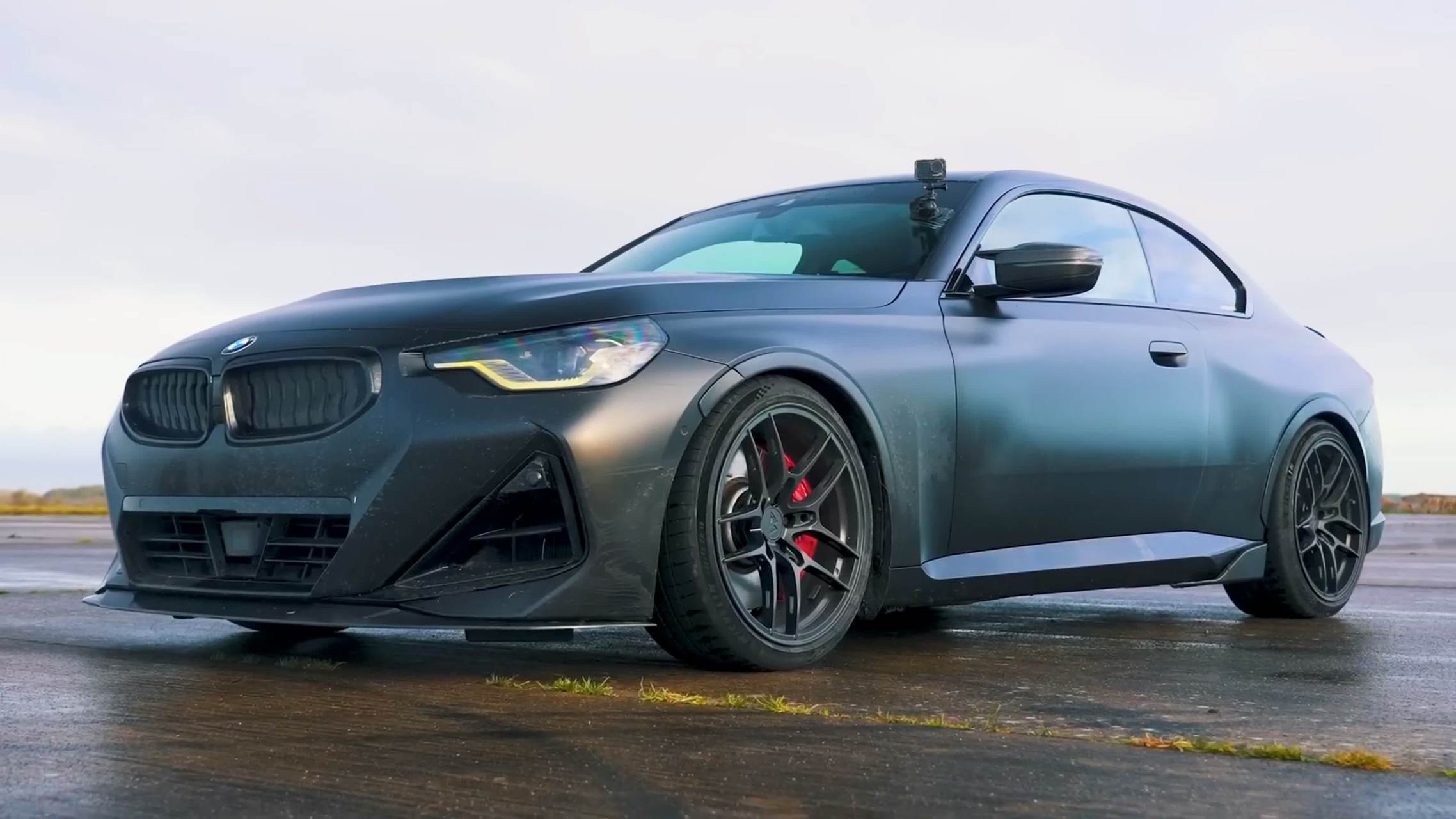 宝马m2 vs 奥迪rs3 vs 奔驰amg a45s vs 大众golf r m2:最大马力460匹