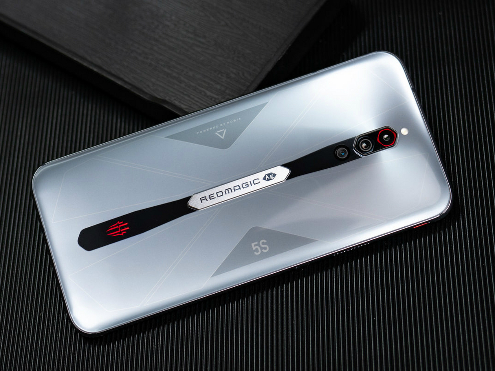 定价太高 红魔5s游戏手机销量惨淡的原因 在游戏手机非常火爆的当下