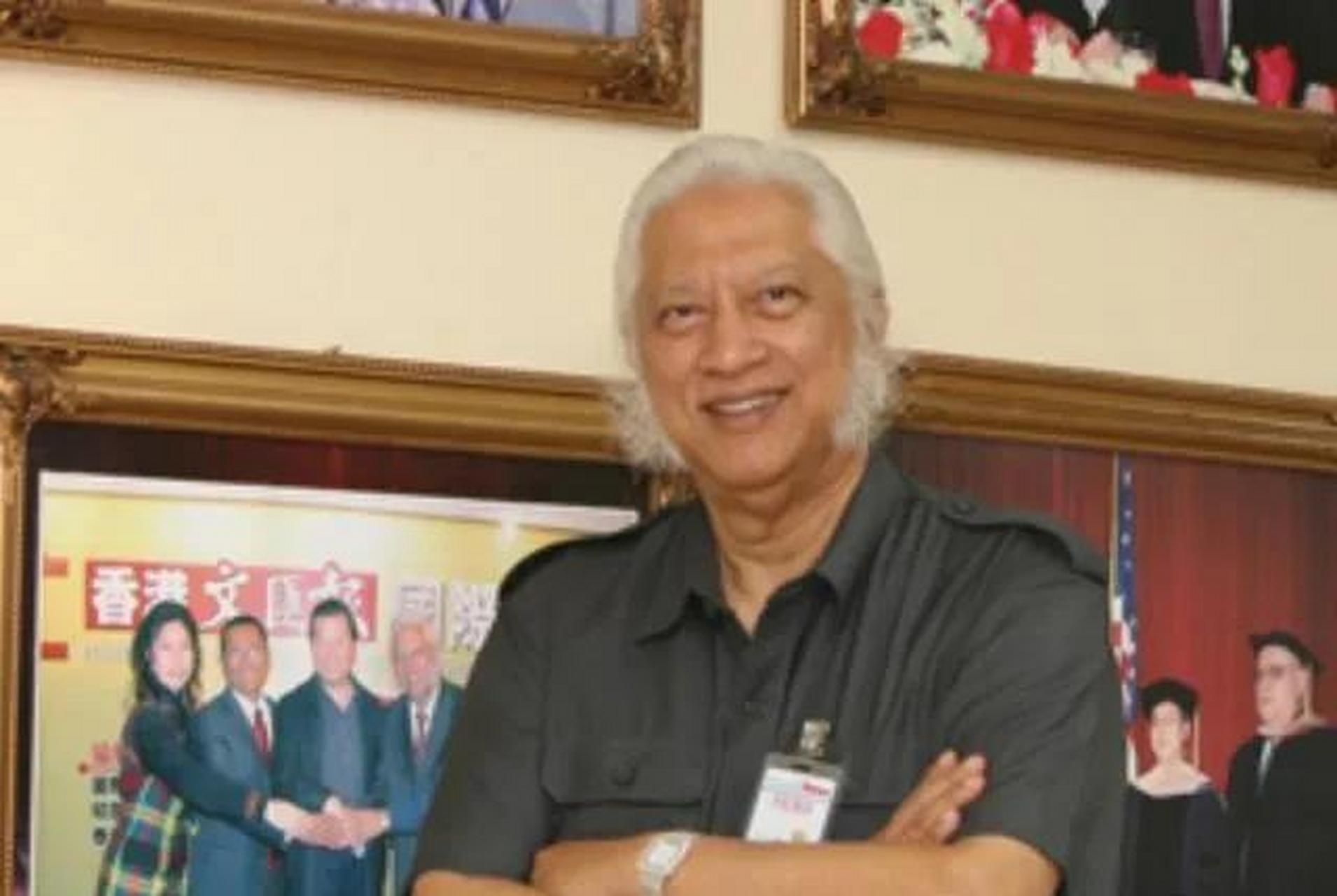 印尼富商熊德龙,豪捐数亿感恩中国,将五星红旗升在美国上空.