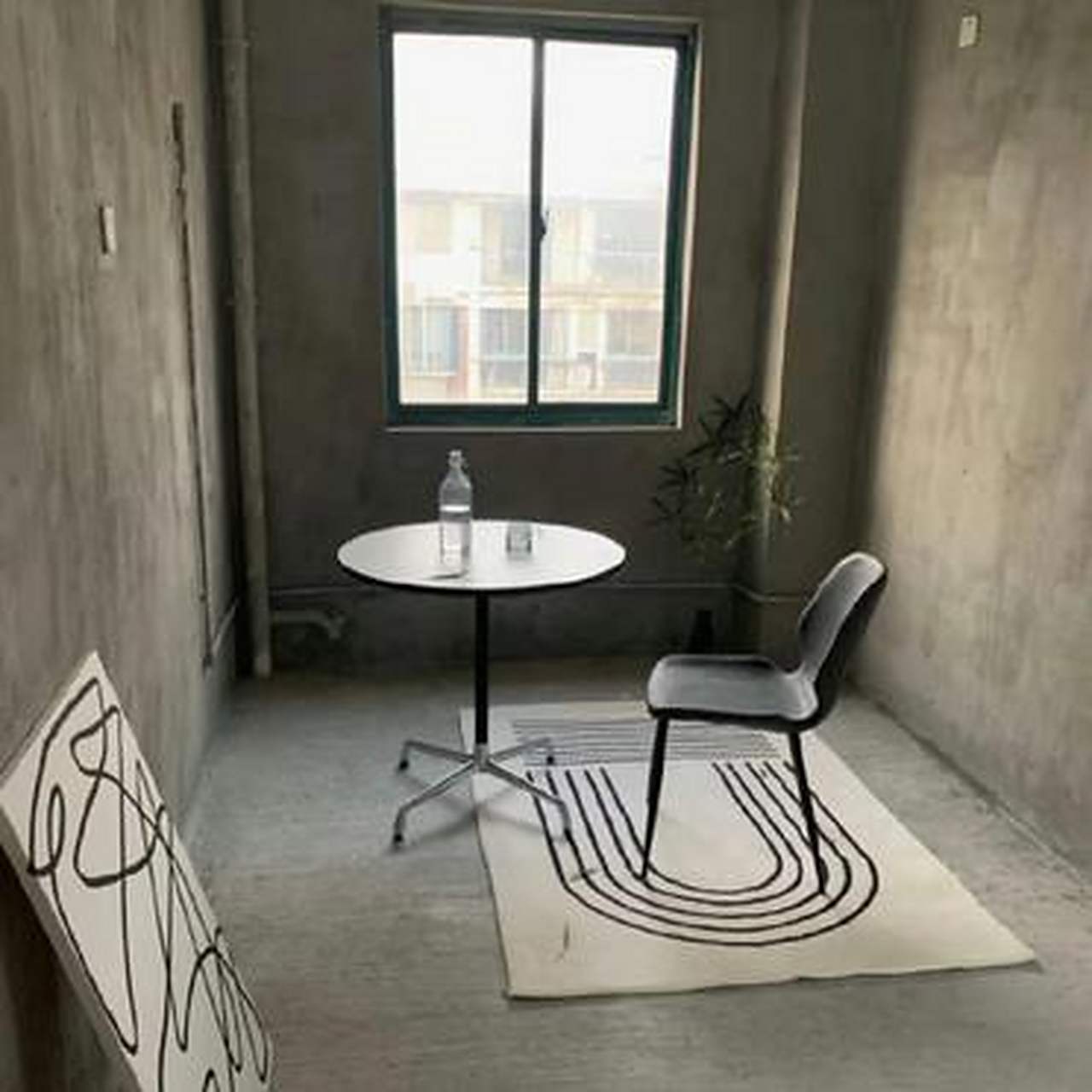 我家的装修风格:家徒四壁风