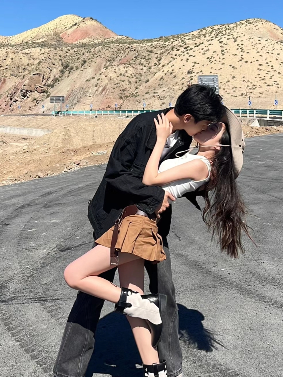 星星如同爱情一般,明亮而遥远,让人心生向往