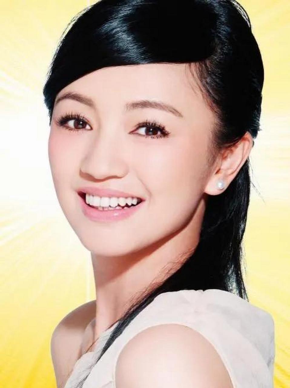 甘肃美女罗海琼:气质高雅温婉迷人(最后4张是剧中美照)
