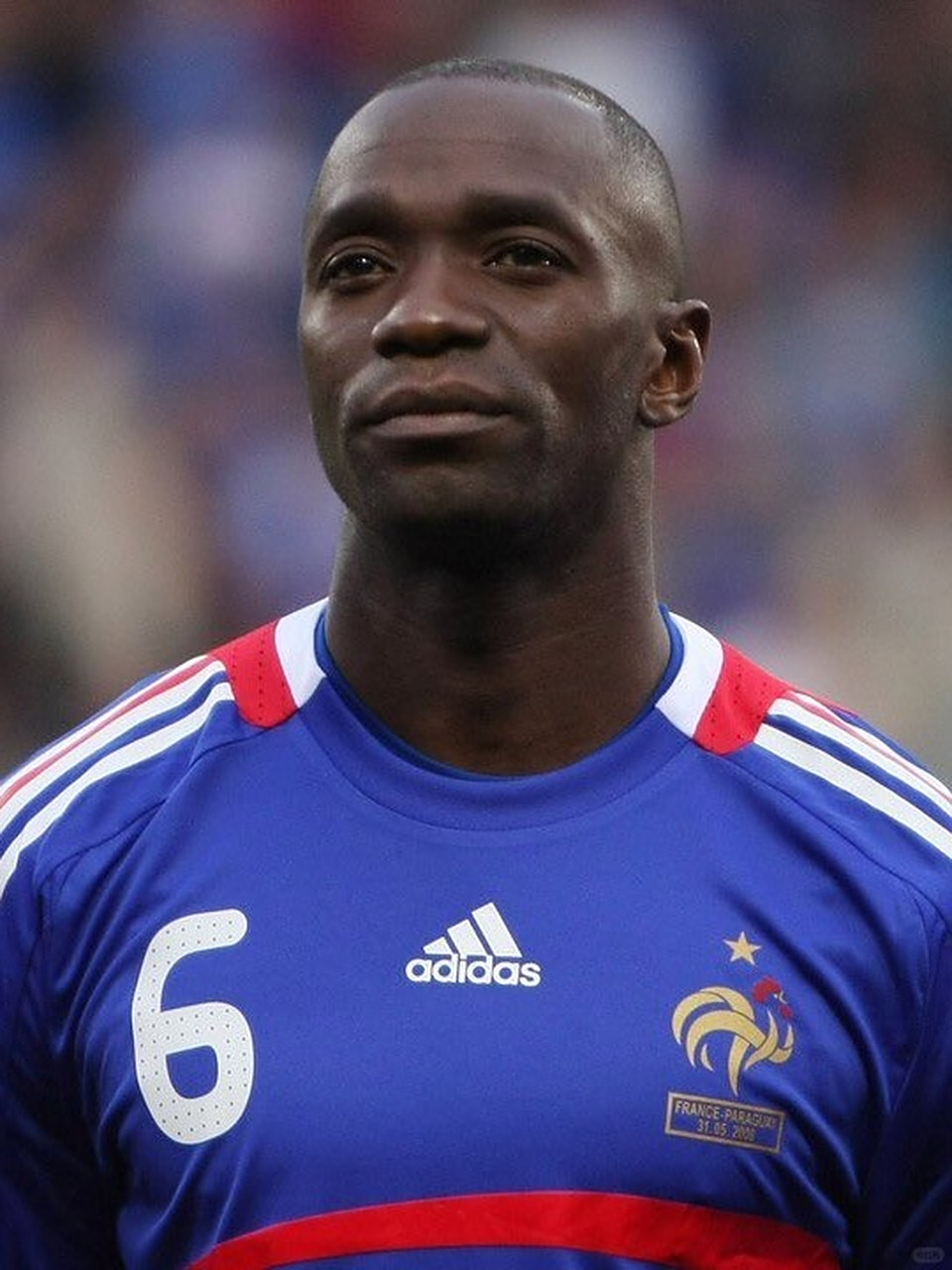 今天是法国足坛名宿马克莱莱的50岁生日,祝马克莱莱生日快乐!