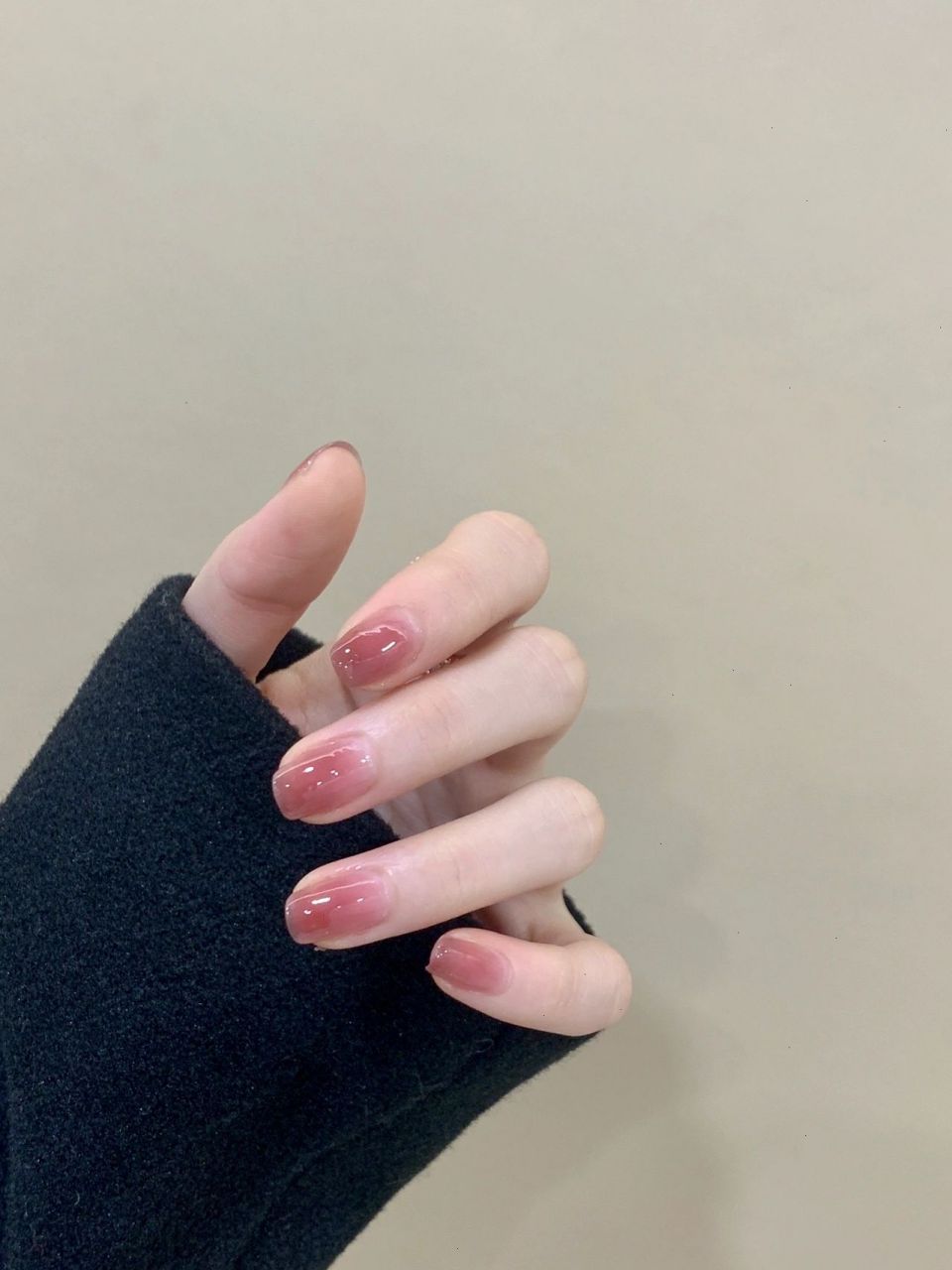 巨显手指嫩嫩的,又高级 仙气又很温柔清新的渐变色好好康 #紫色美甲