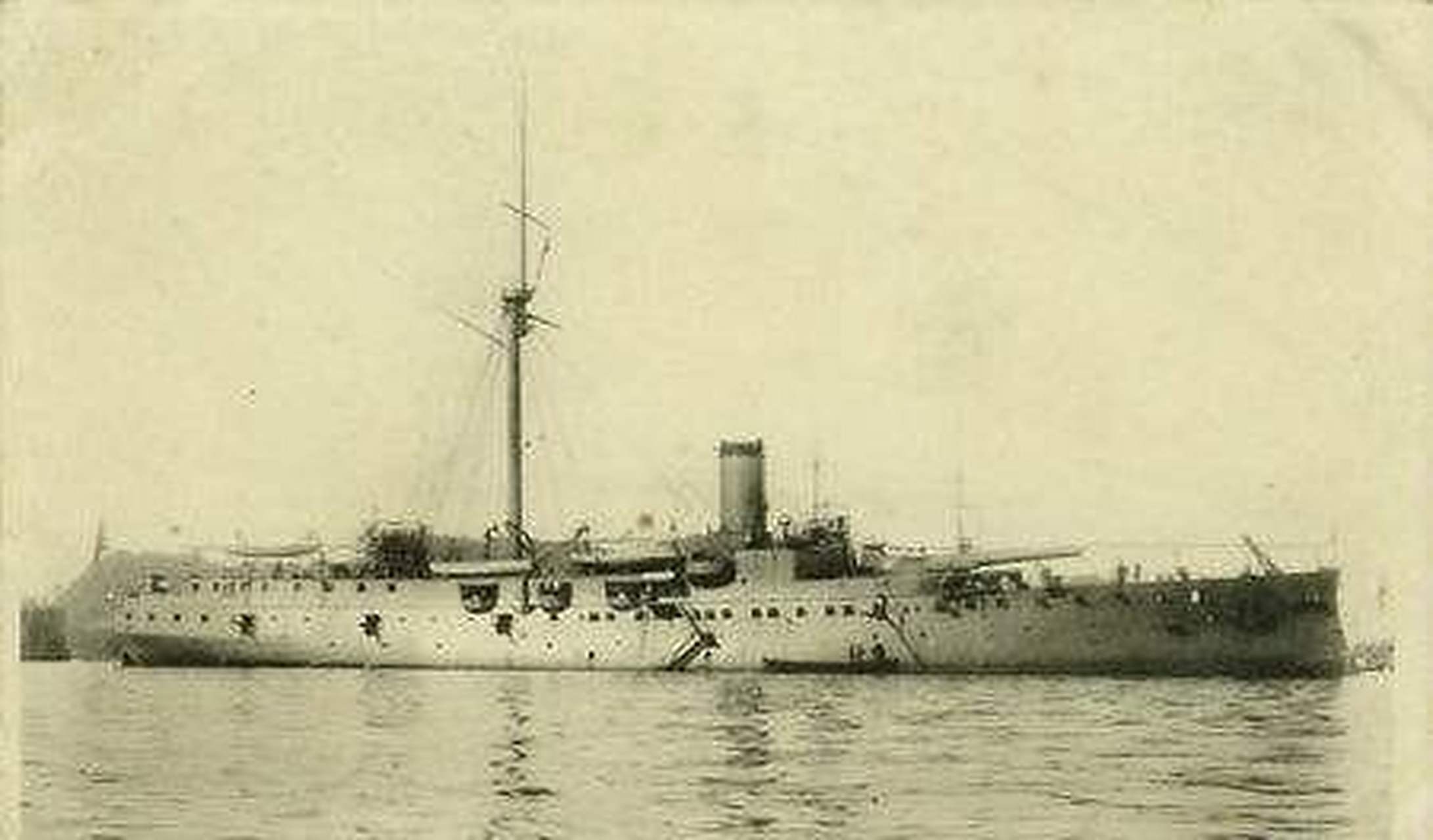 百家号星火计划# #文史知识局# 日本三景舰中的严岛号是在法国土伦的