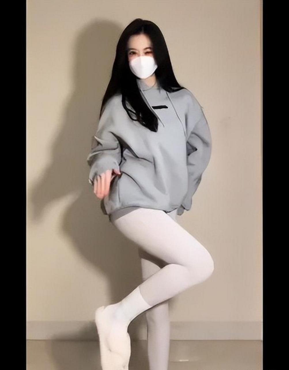 抖音网红林南学姐,瑜伽裤变装大合集