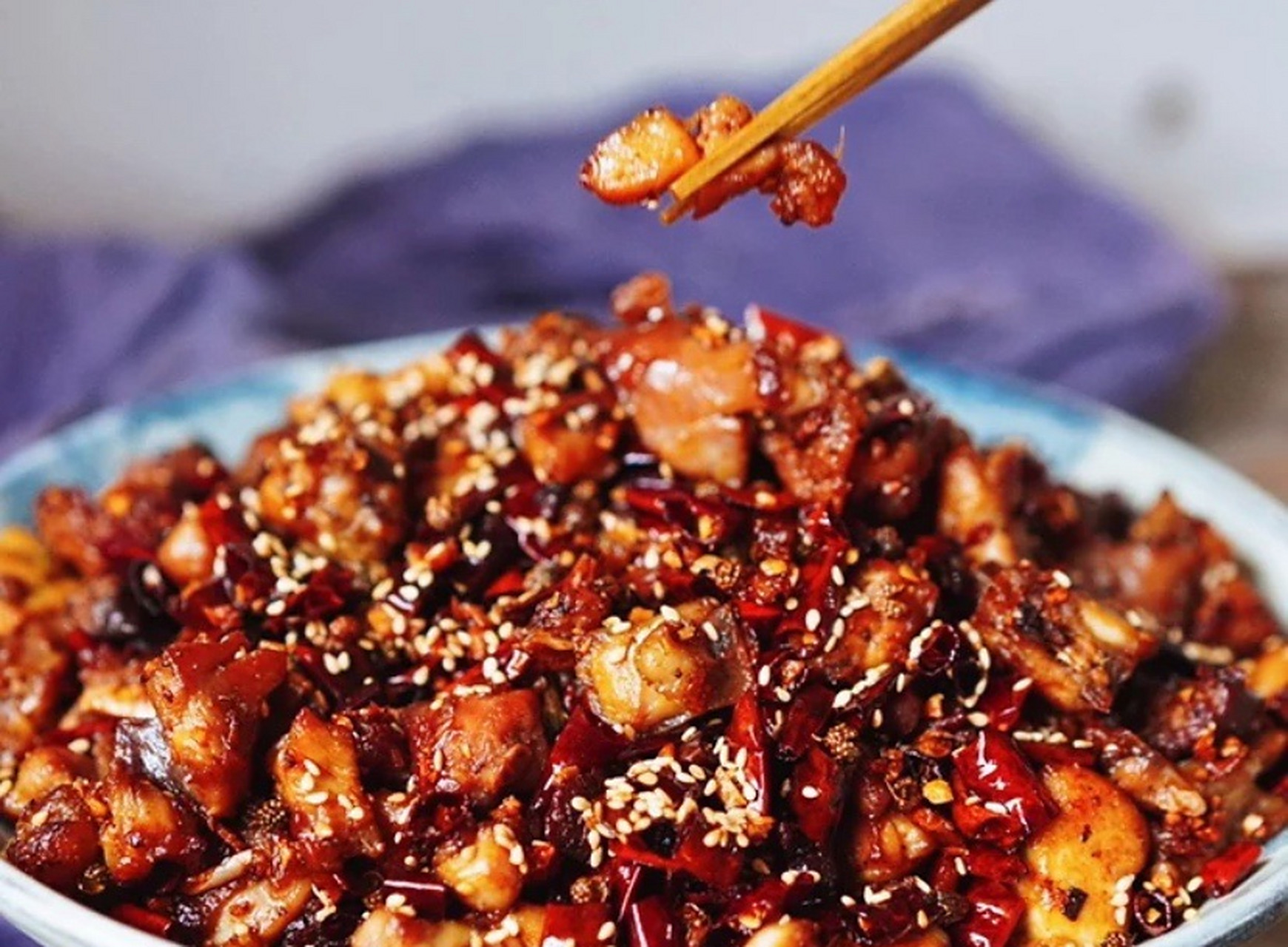 停不下来的辣子兔