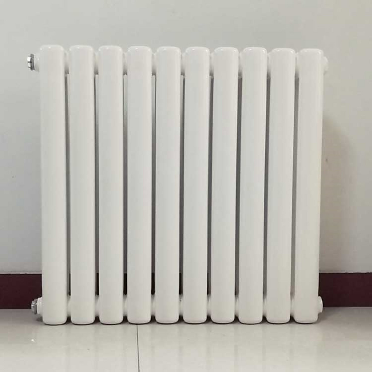 钢二柱暖气片特点 钢二柱暖气片特点:1,钢二柱暖气片具有技术精良