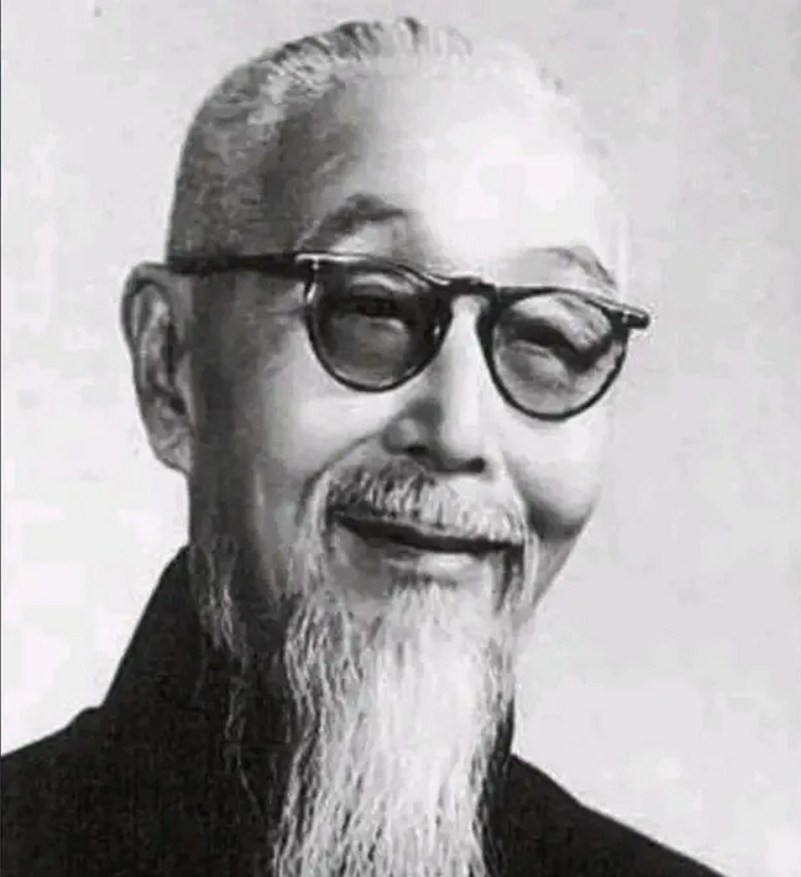 吴图南:自幼体弱多病,因练习太极拳得享高寿,还成为了一代宗师