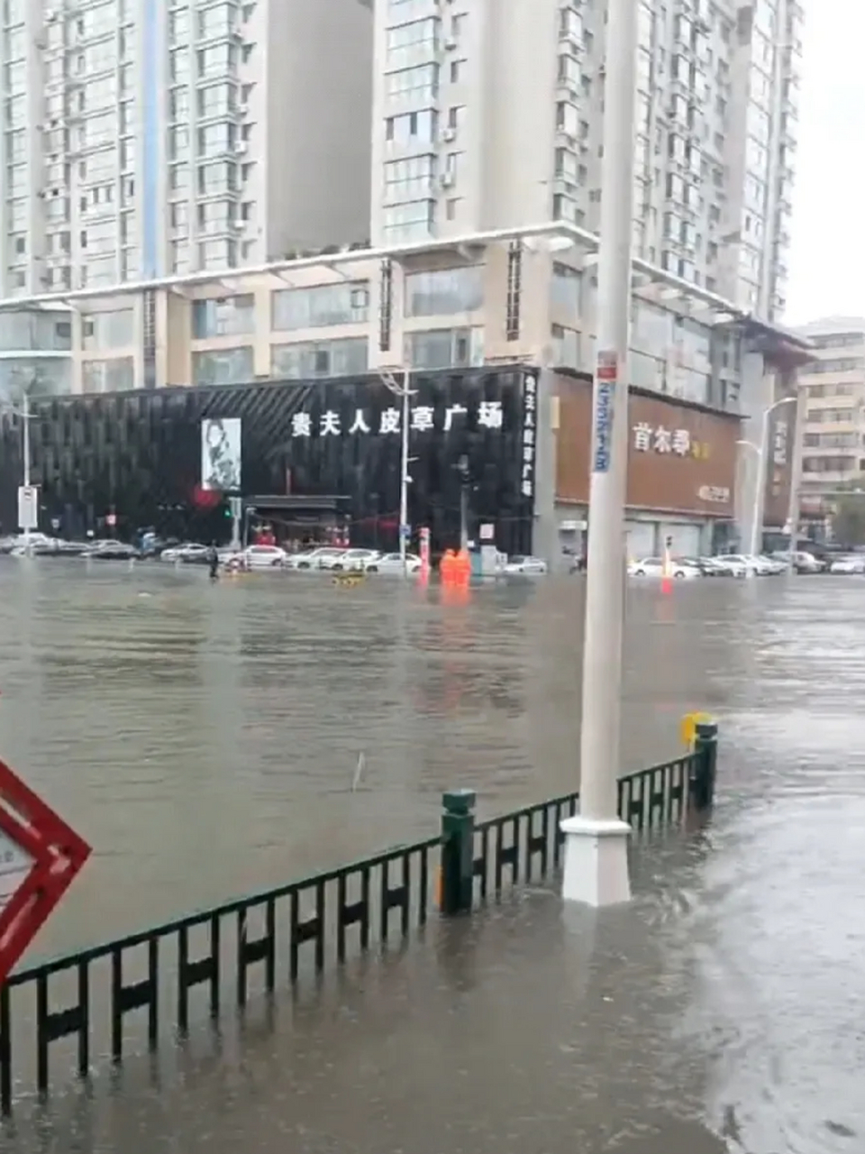 黑龙江多地暴雨红色预警!7天连雨!