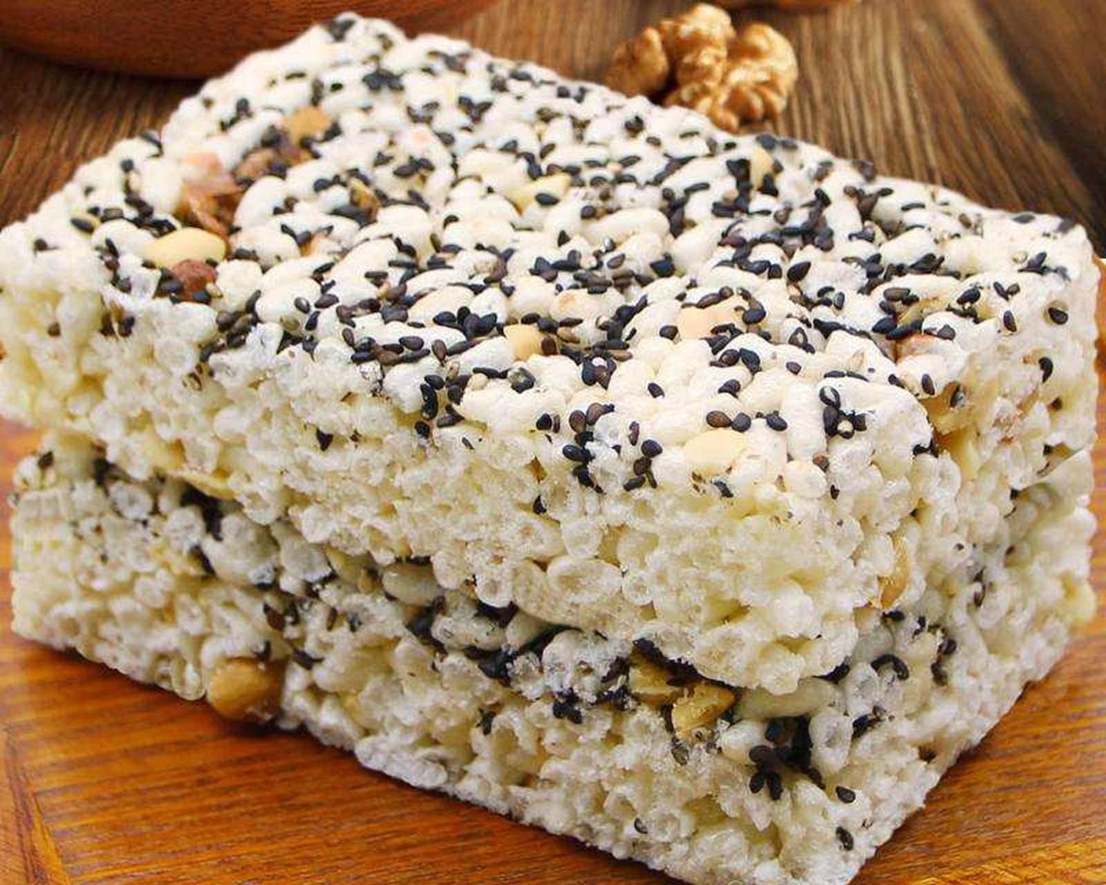 炒米糖,即江津米花糖的前身.