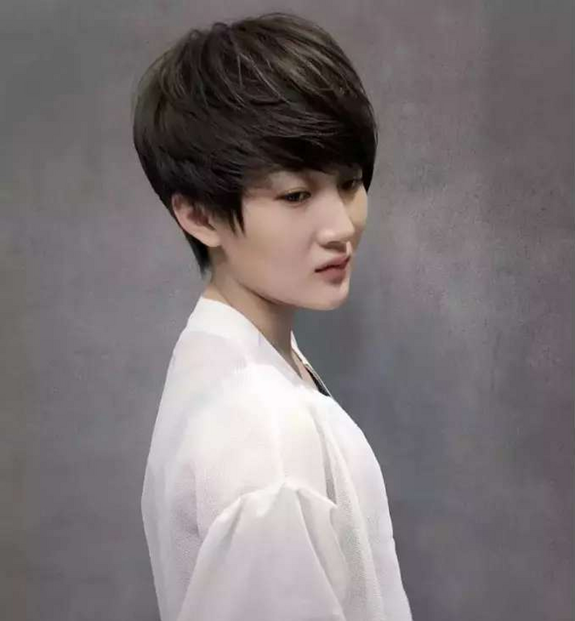 精干利落又率性的超短发,适合圆脸的女士 #百度国潮季# 你还不知道