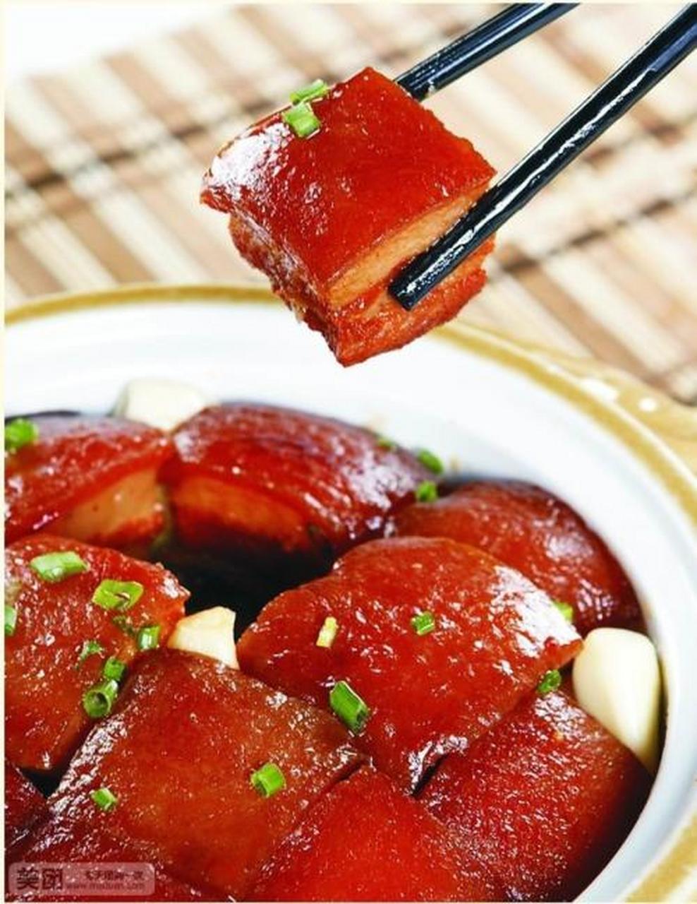 毛氏红烧肉是湘菜系列独树一帜的主打产品,流传至今,一直深受世人喜爱