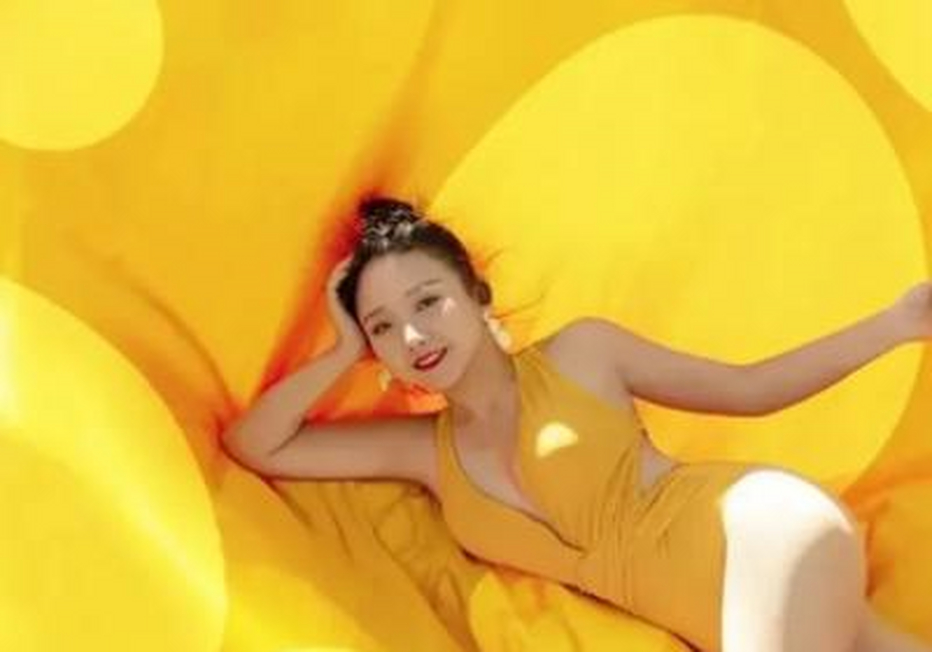 辣目洋子的男人装大片太惊艳!