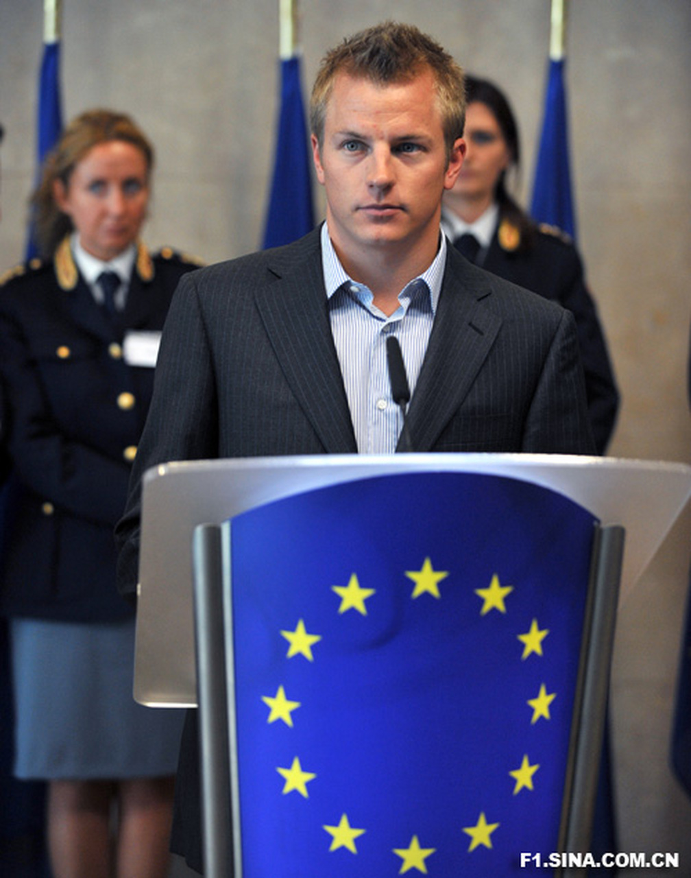 这世上,满大街都是刘易阳他妈和童佳倩她妈.