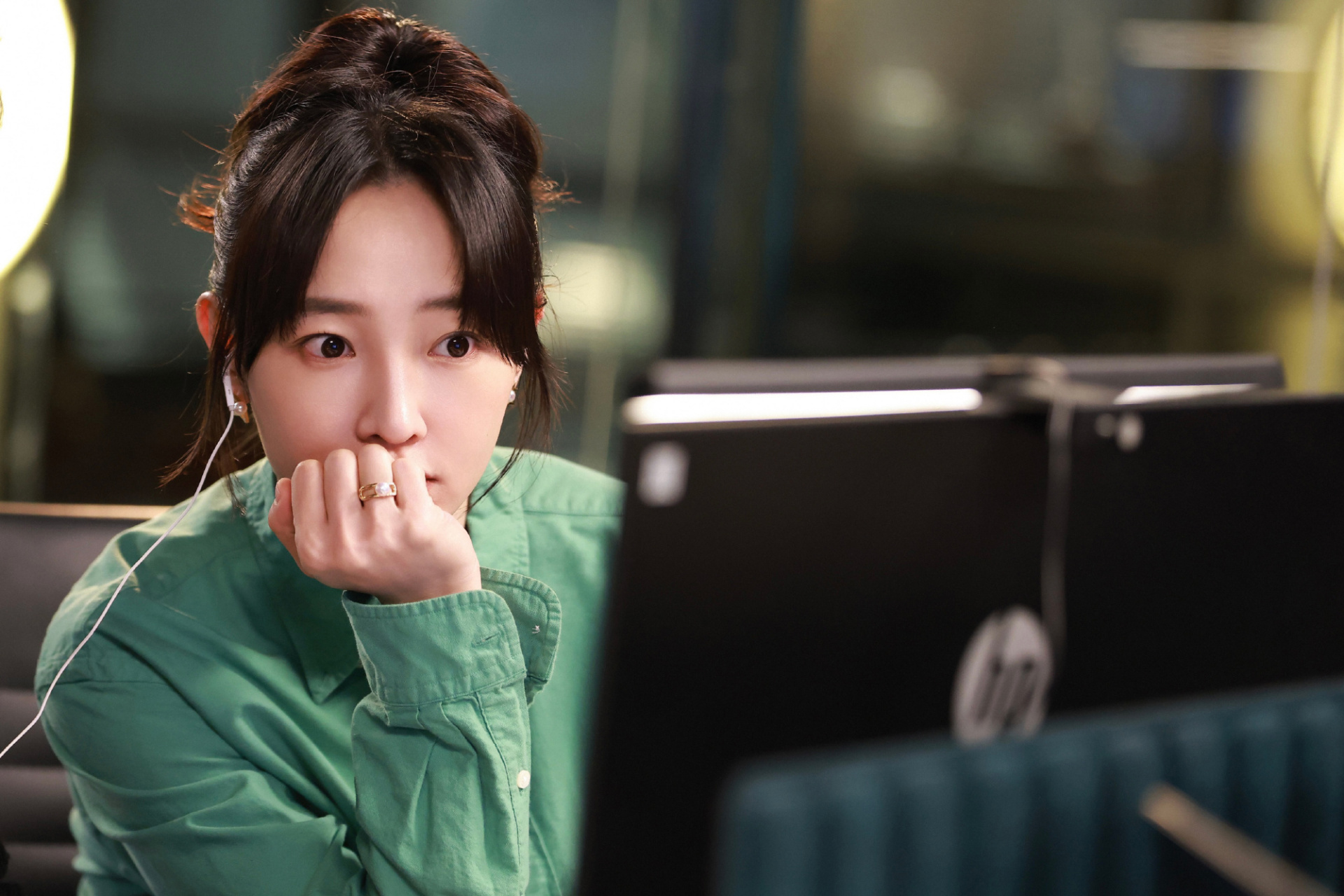 白百何 骄阳伴我新鲜剧照送达